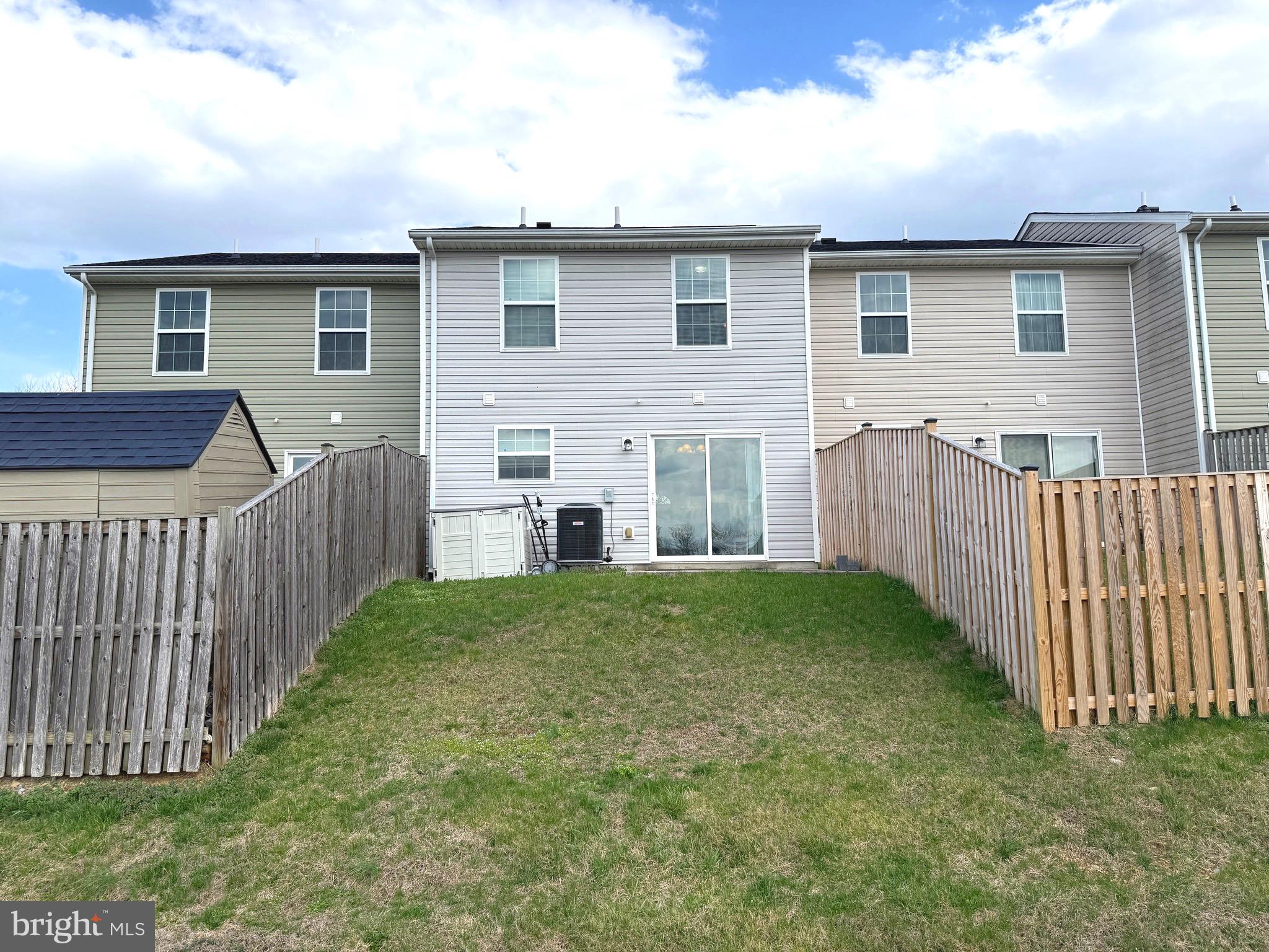 INWOOD VILLAGE - Residential