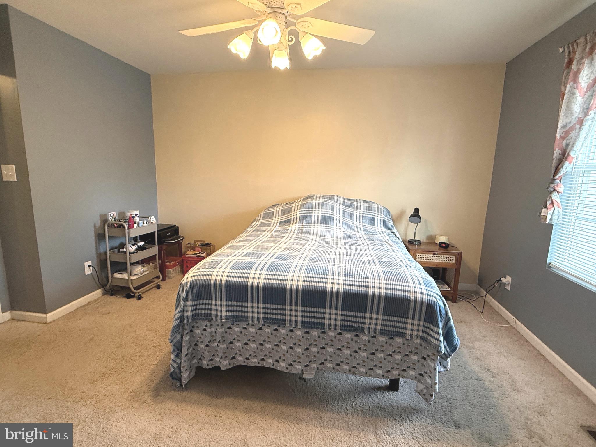 INWOOD VILLAGE - Residential