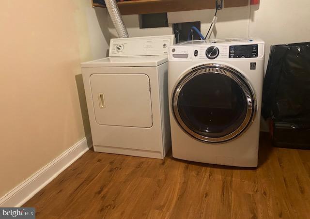 CAMBRIDGE SQUARE - Residential