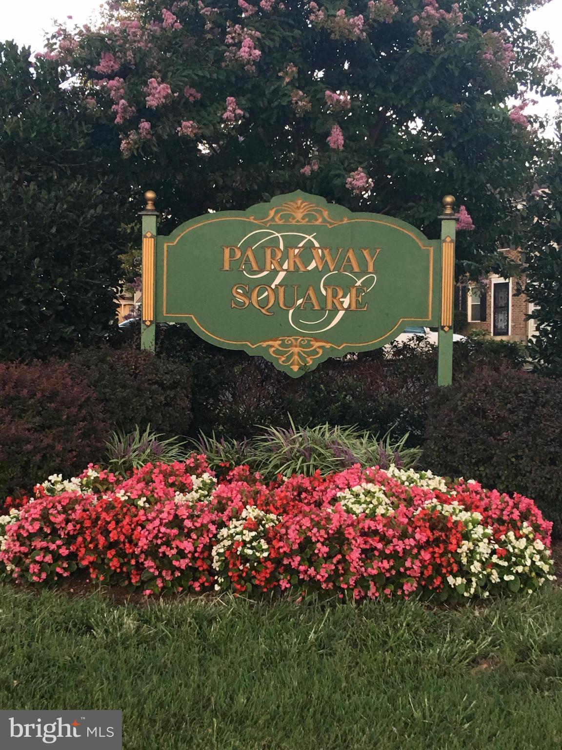 PARKWAY SQUARE PLAT ONE - Residential