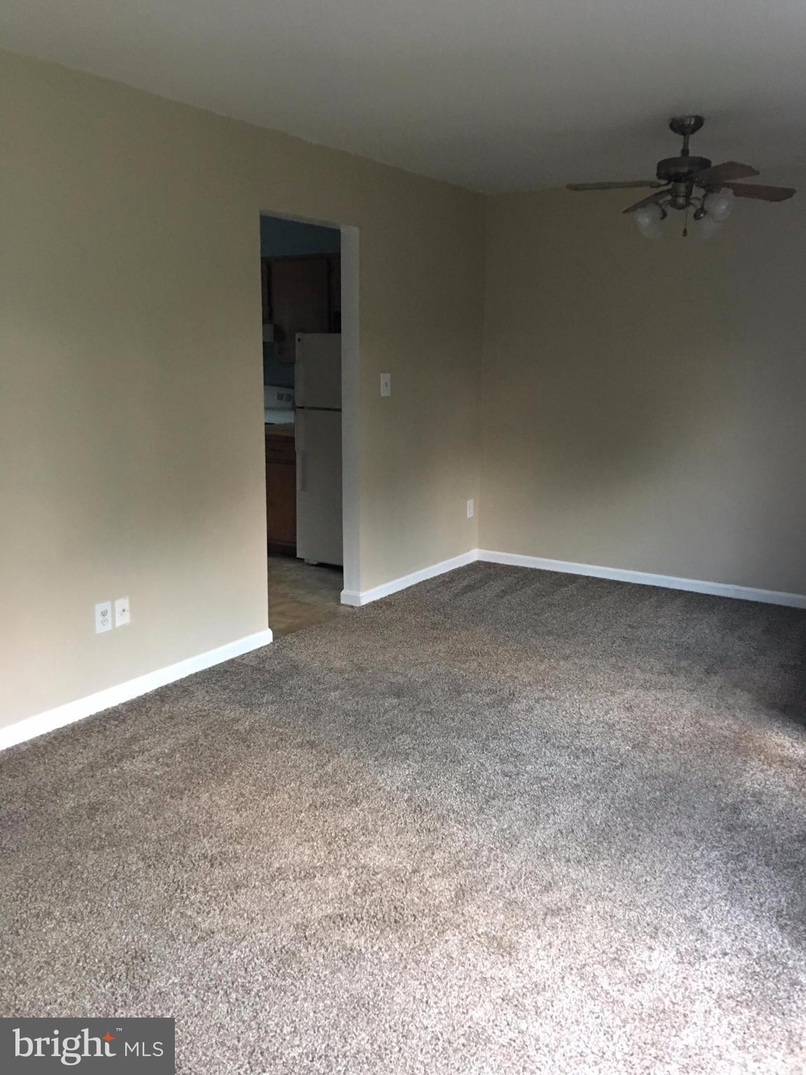 PARKWAY SQUARE PLAT ONE - Residential