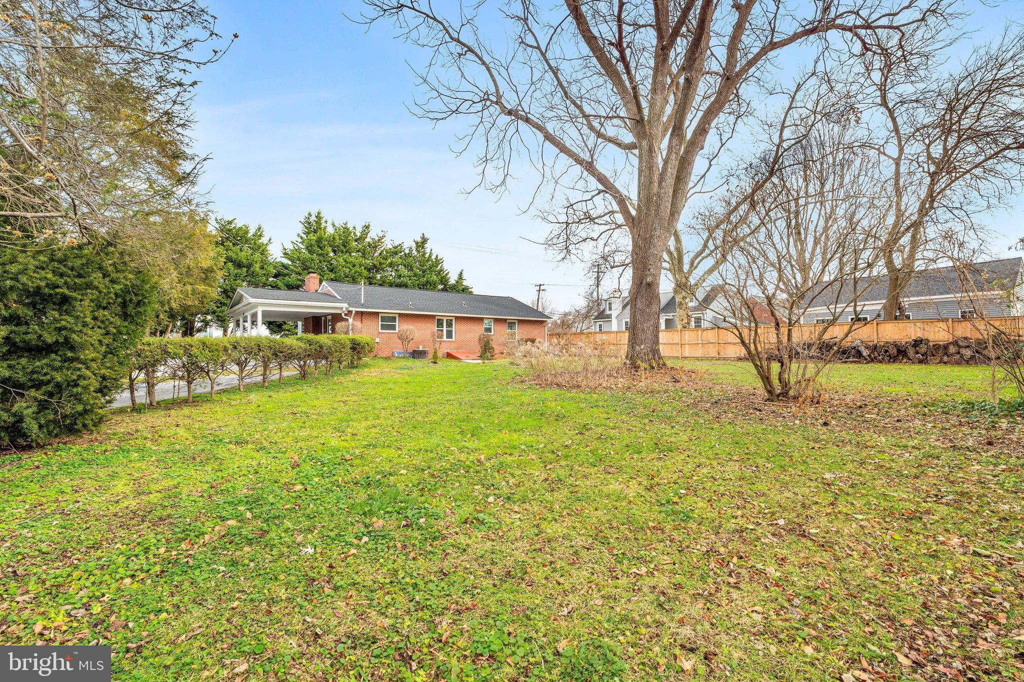 636 SCHLEY AVENUE