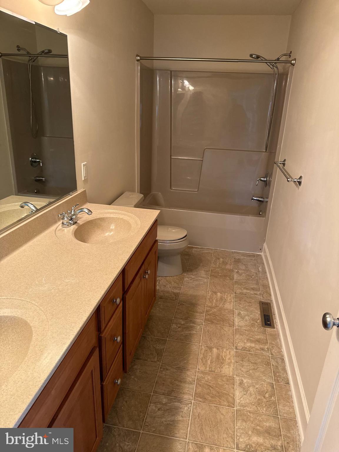 KINGSWOOD - Residential