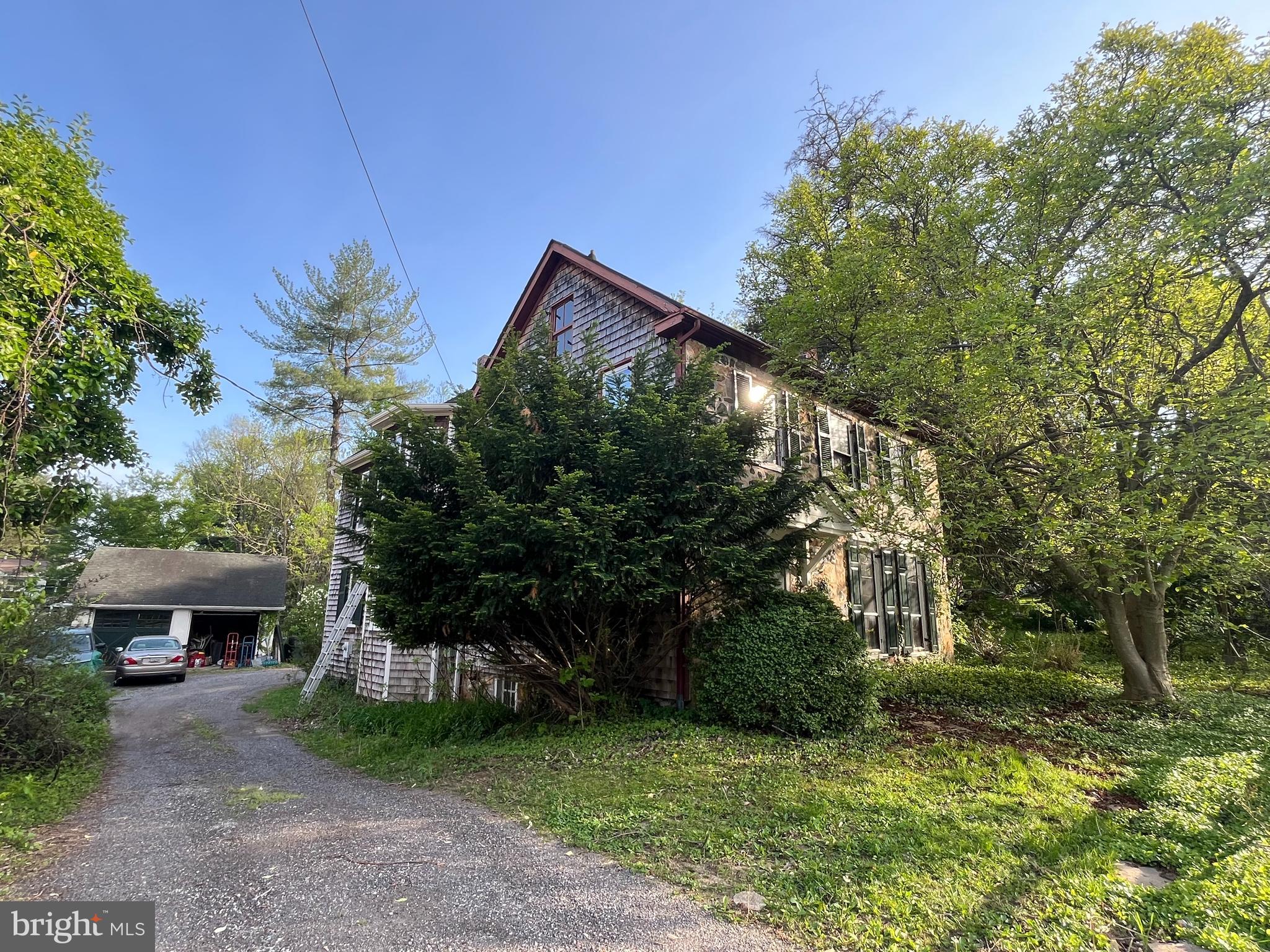 4075 OLD COLUMBIA PIKE