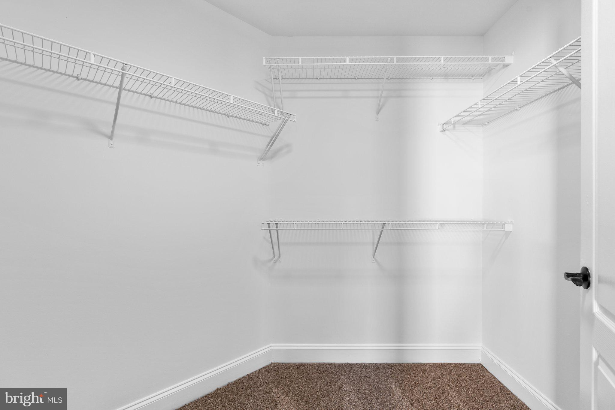 THE ESTATES AT WOODCLIFFE PARK - Residential