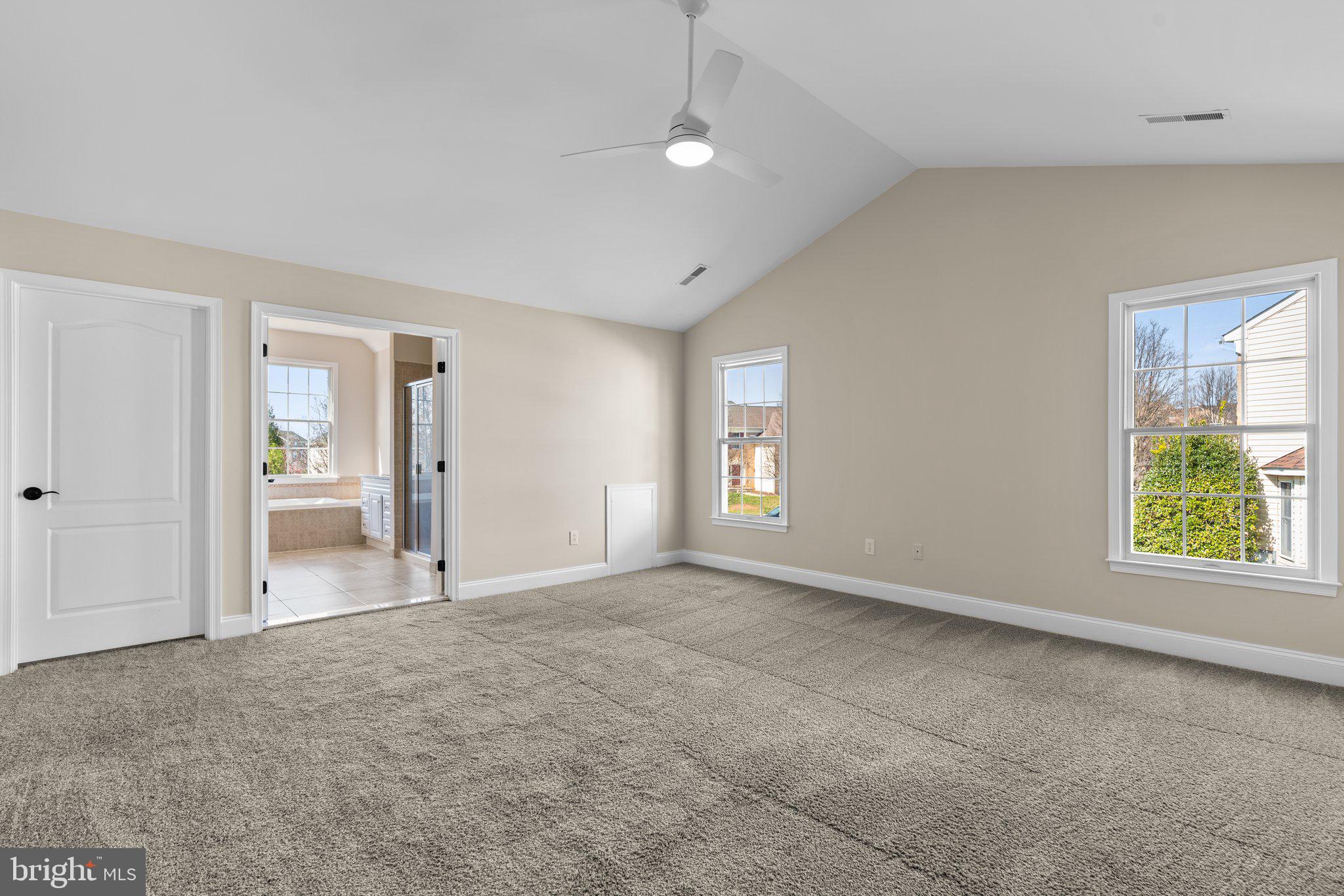 THE ESTATES AT WOODCLIFFE PARK - Residential