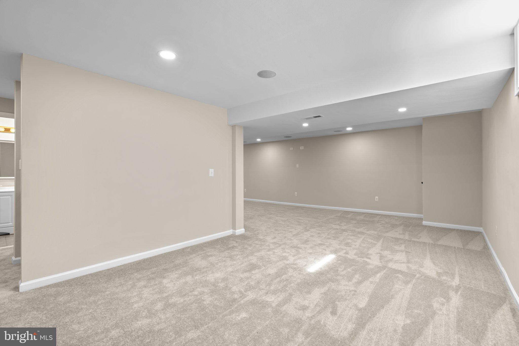 THE ESTATES AT WOODCLIFFE PARK - Residential