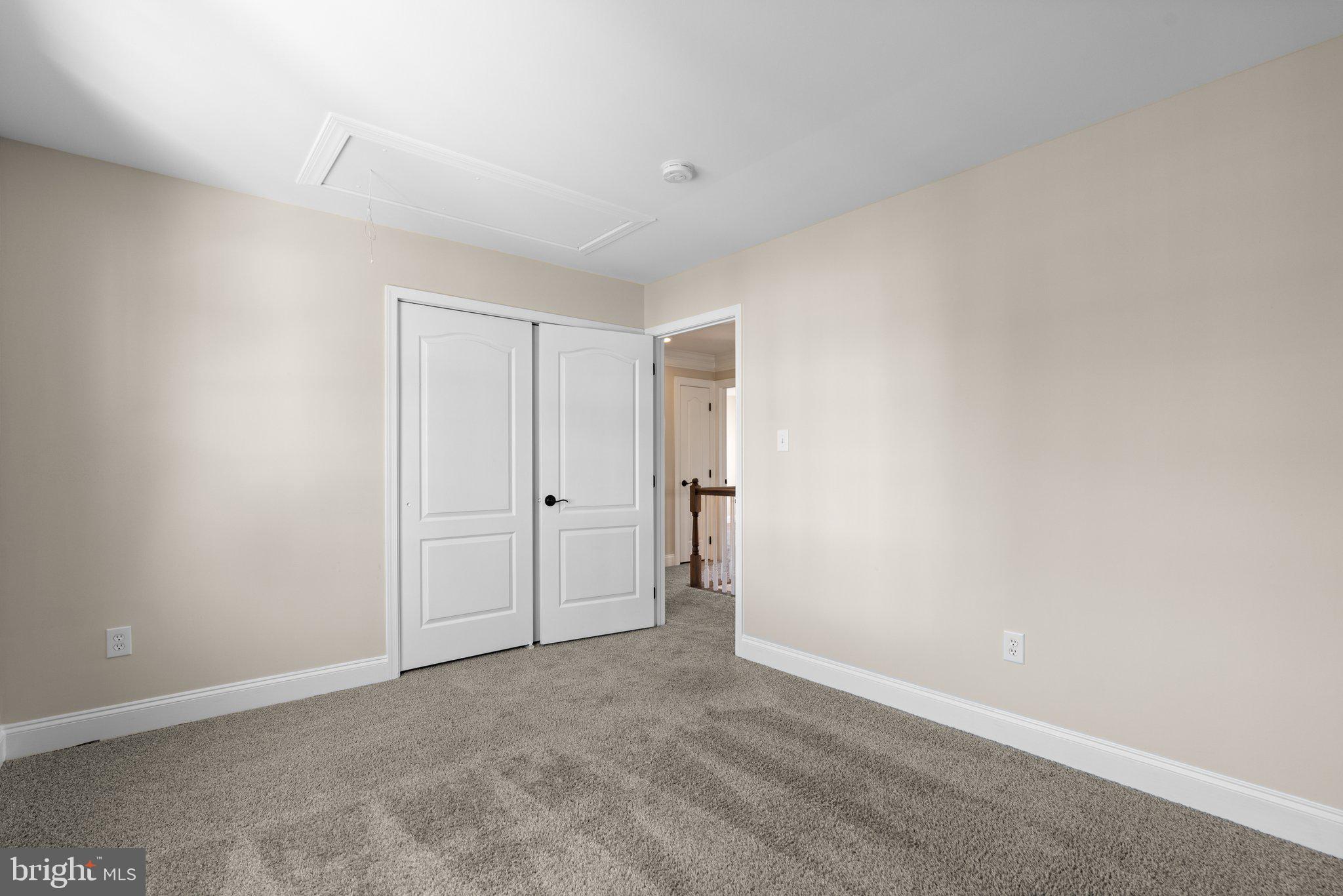 THE ESTATES AT WOODCLIFFE PARK - Residential