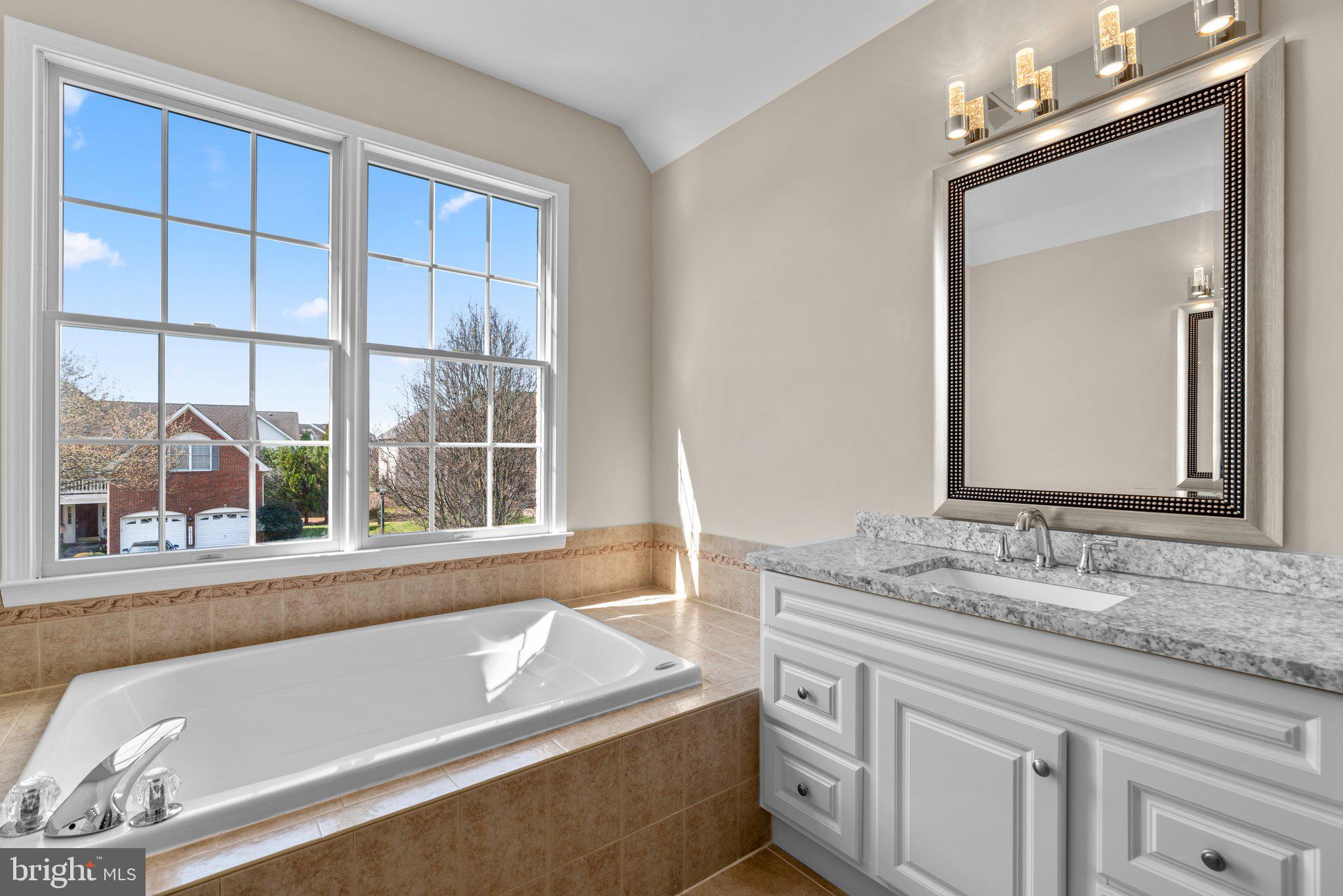 THE ESTATES AT WOODCLIFFE PARK - Residential