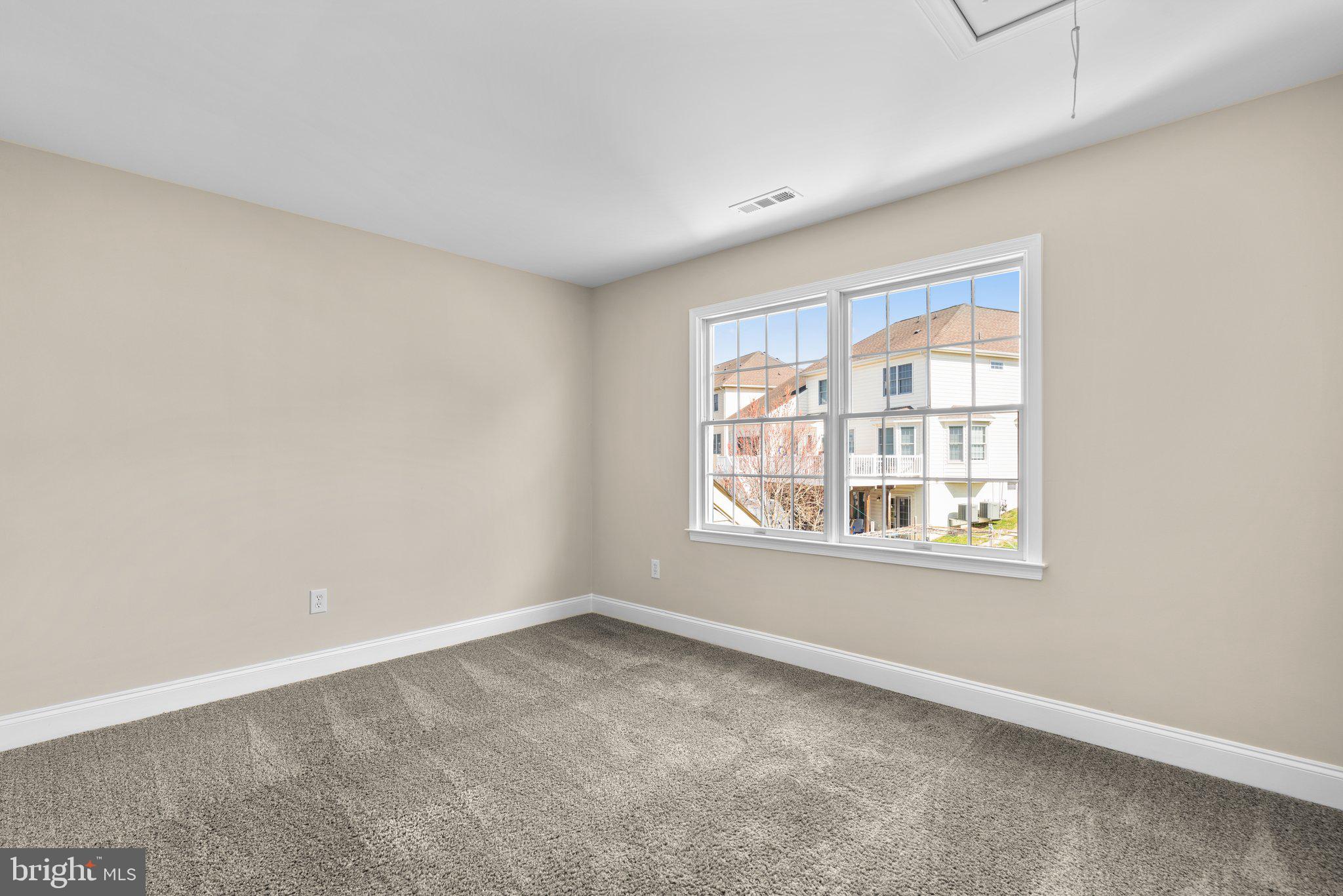 THE ESTATES AT WOODCLIFFE PARK - Residential