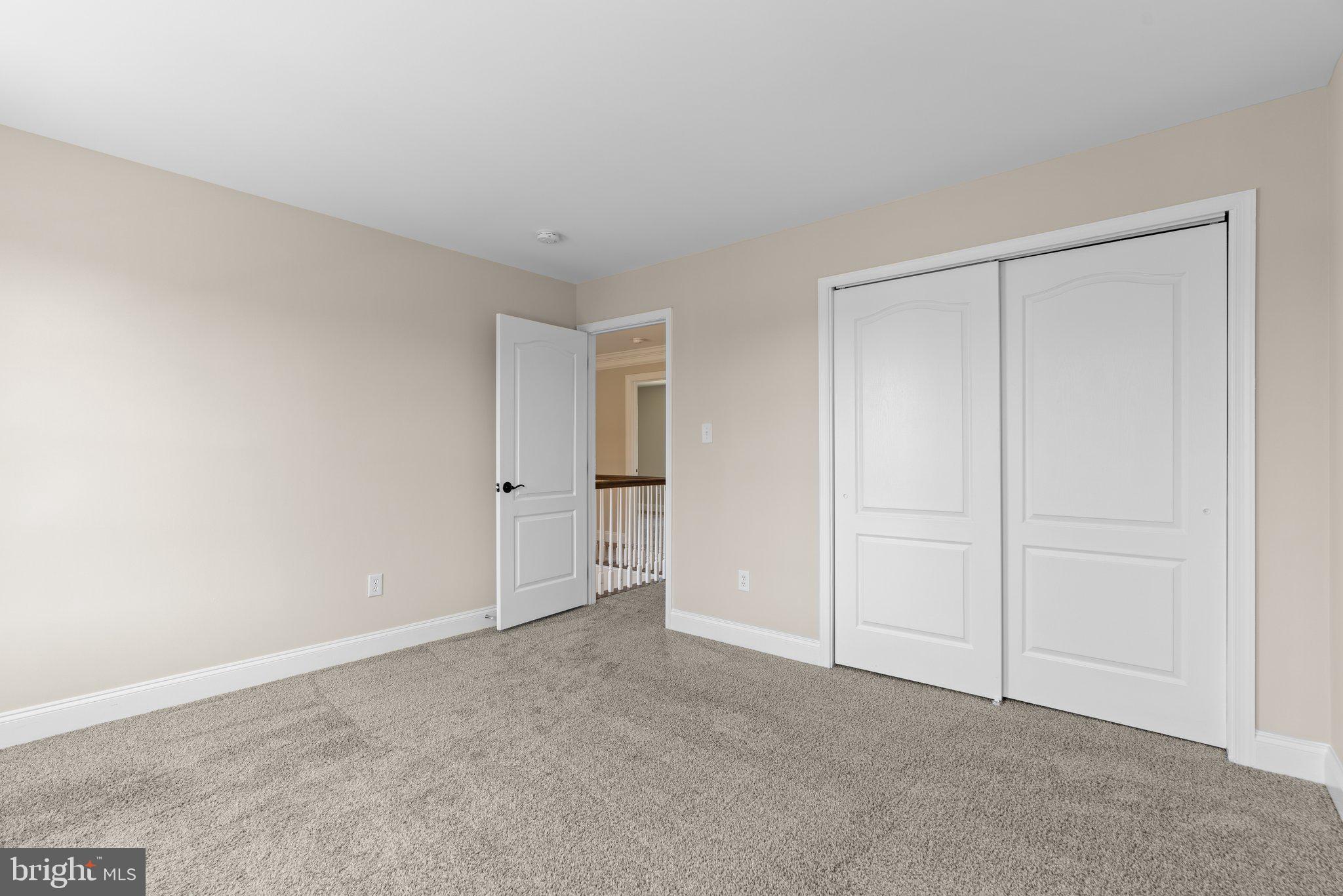 THE ESTATES AT WOODCLIFFE PARK - Residential