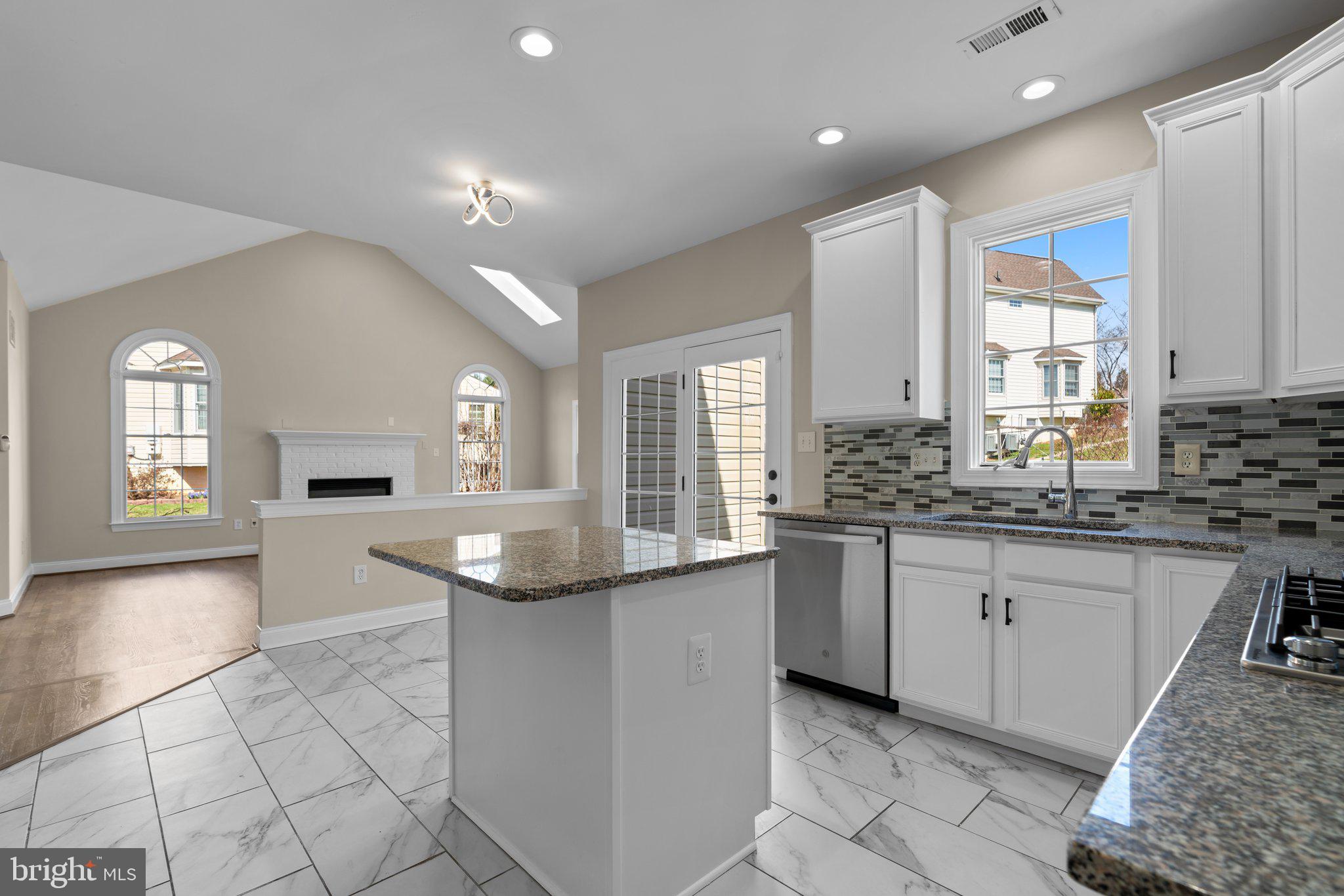 THE ESTATES AT WOODCLIFFE PARK - Residential