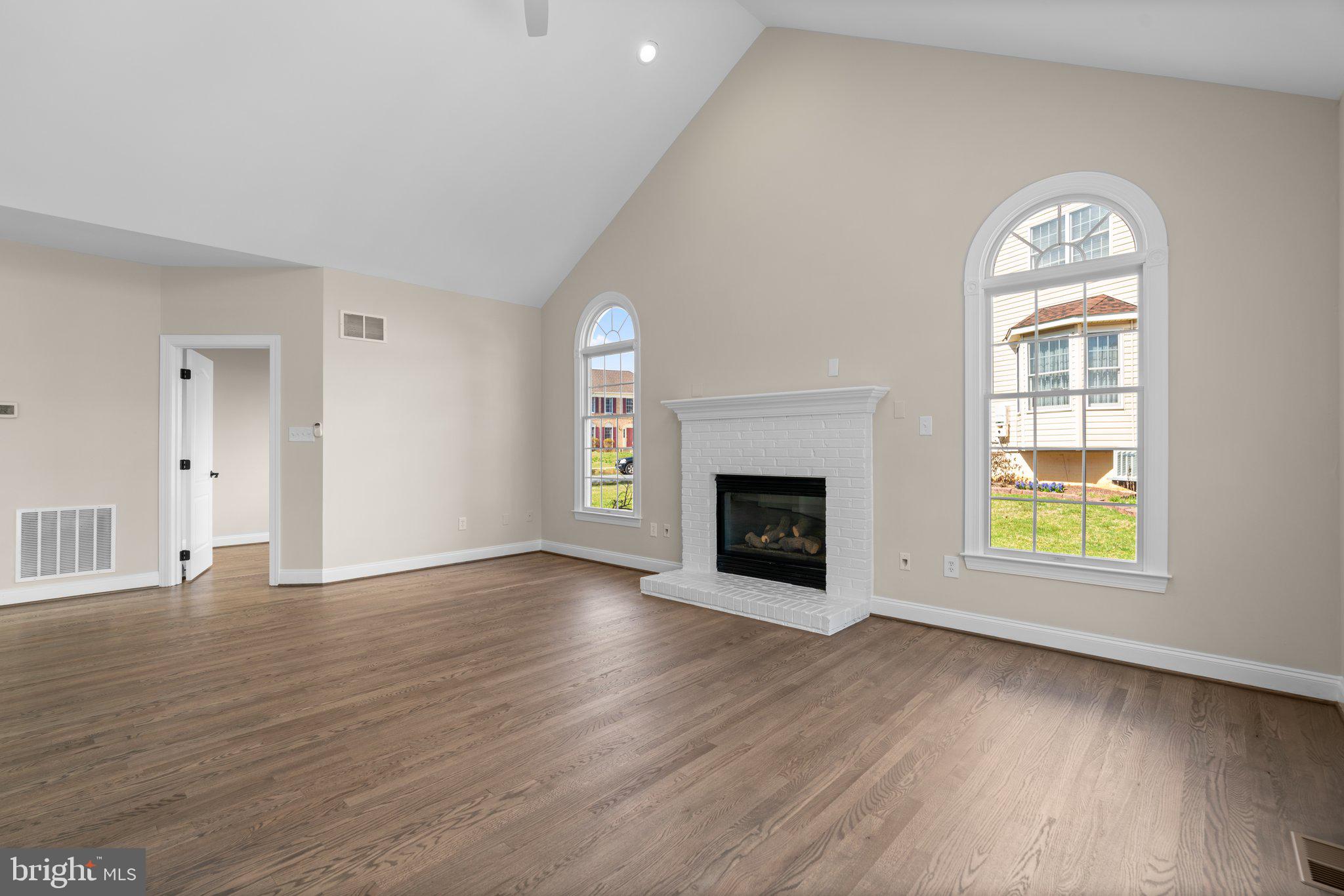 THE ESTATES AT WOODCLIFFE PARK - Residential