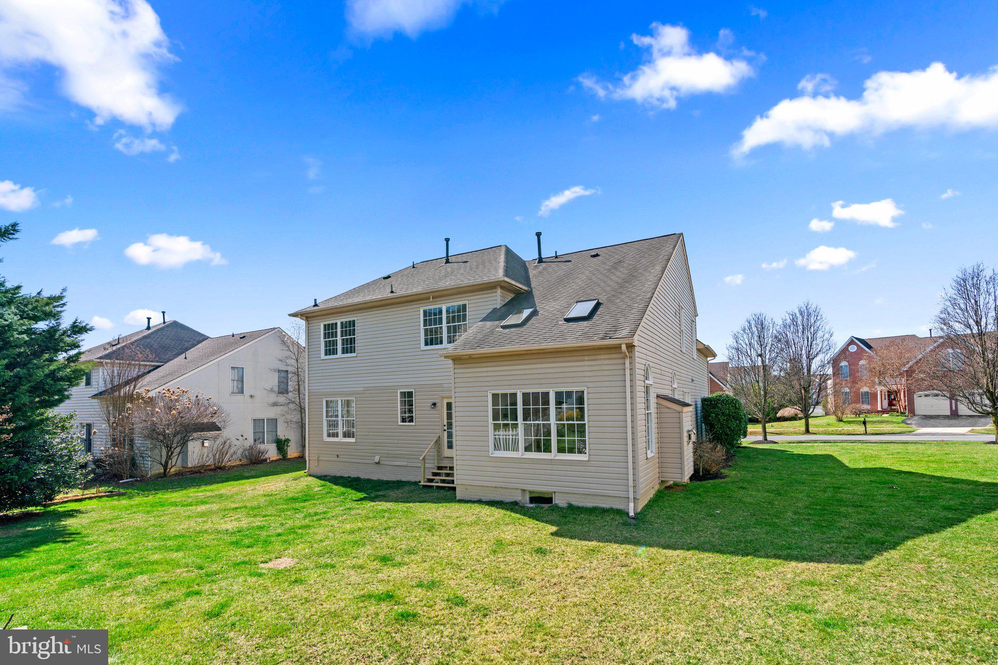 THE ESTATES AT WOODCLIFFE PARK - Residential