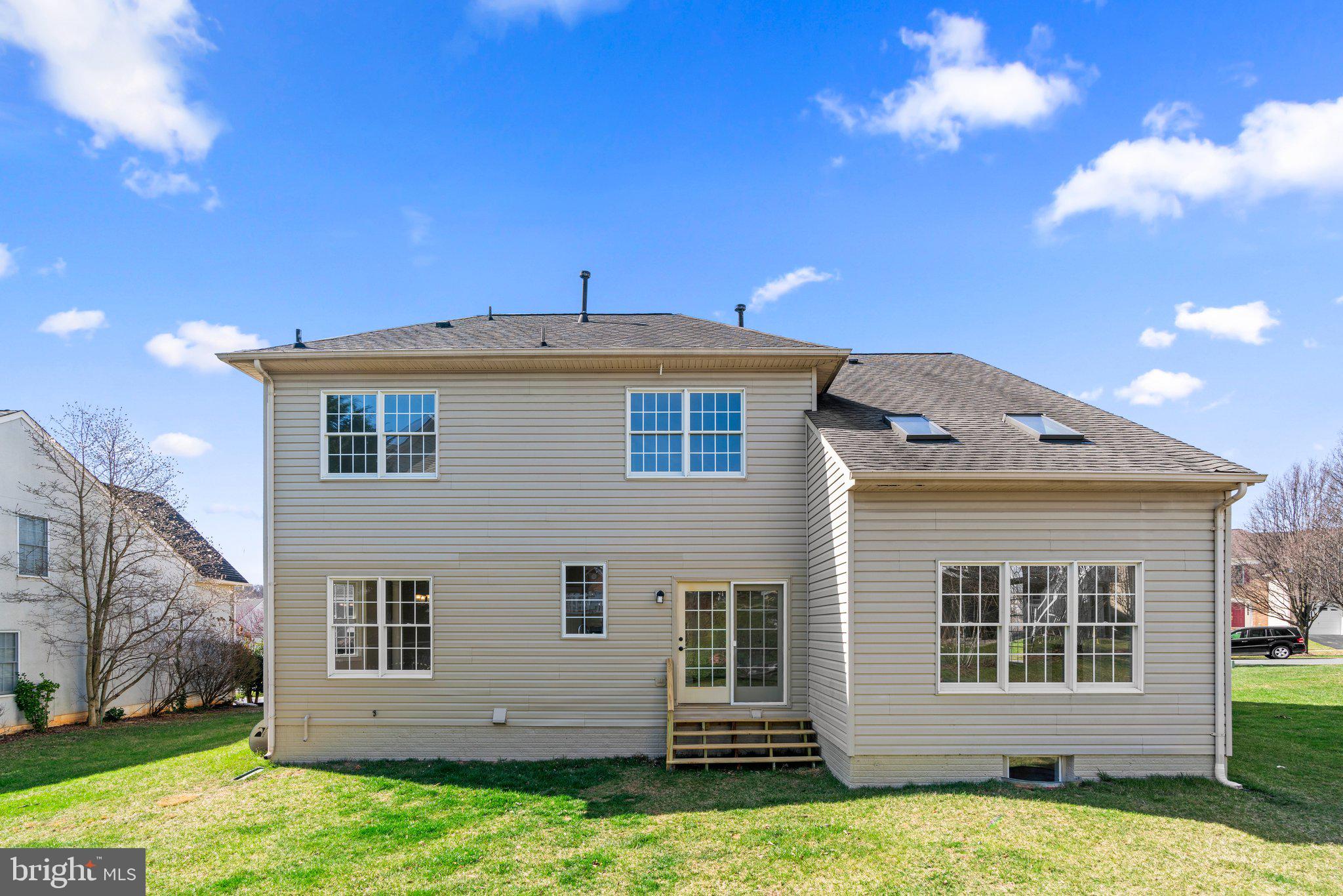 THE ESTATES AT WOODCLIFFE PARK - Residential