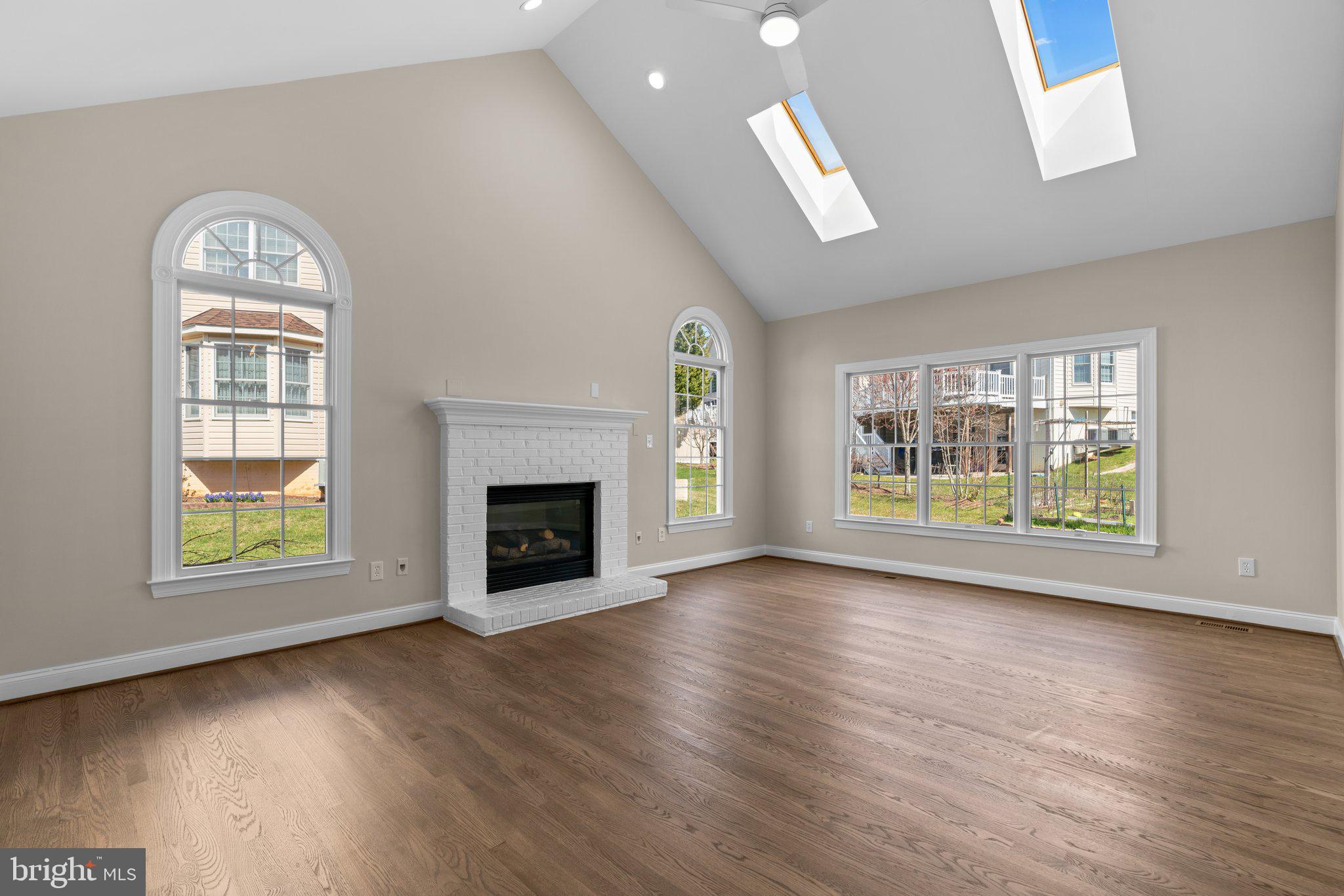 THE ESTATES AT WOODCLIFFE PARK - Residential