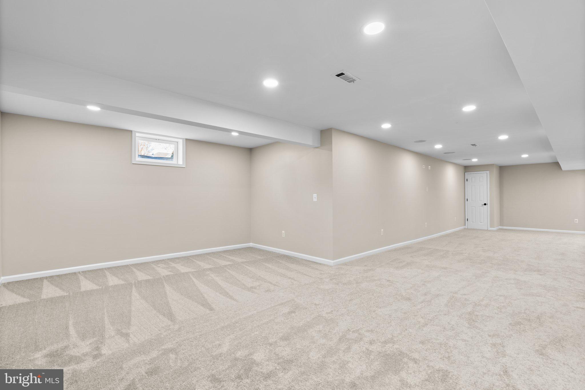 THE ESTATES AT WOODCLIFFE PARK - Residential