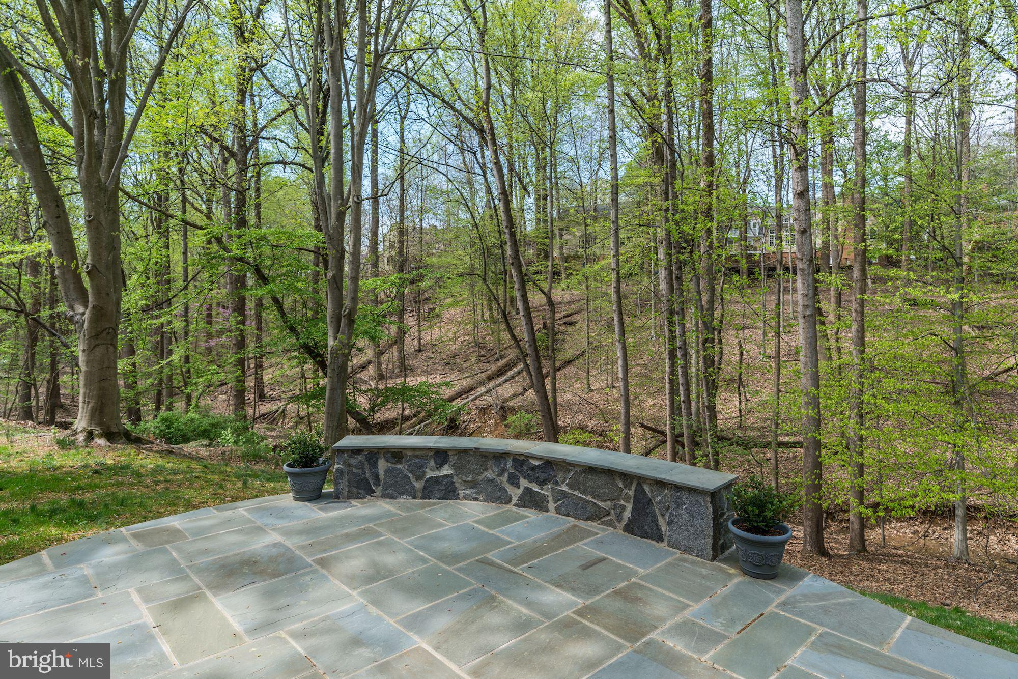 RIVER FALLS - Residential