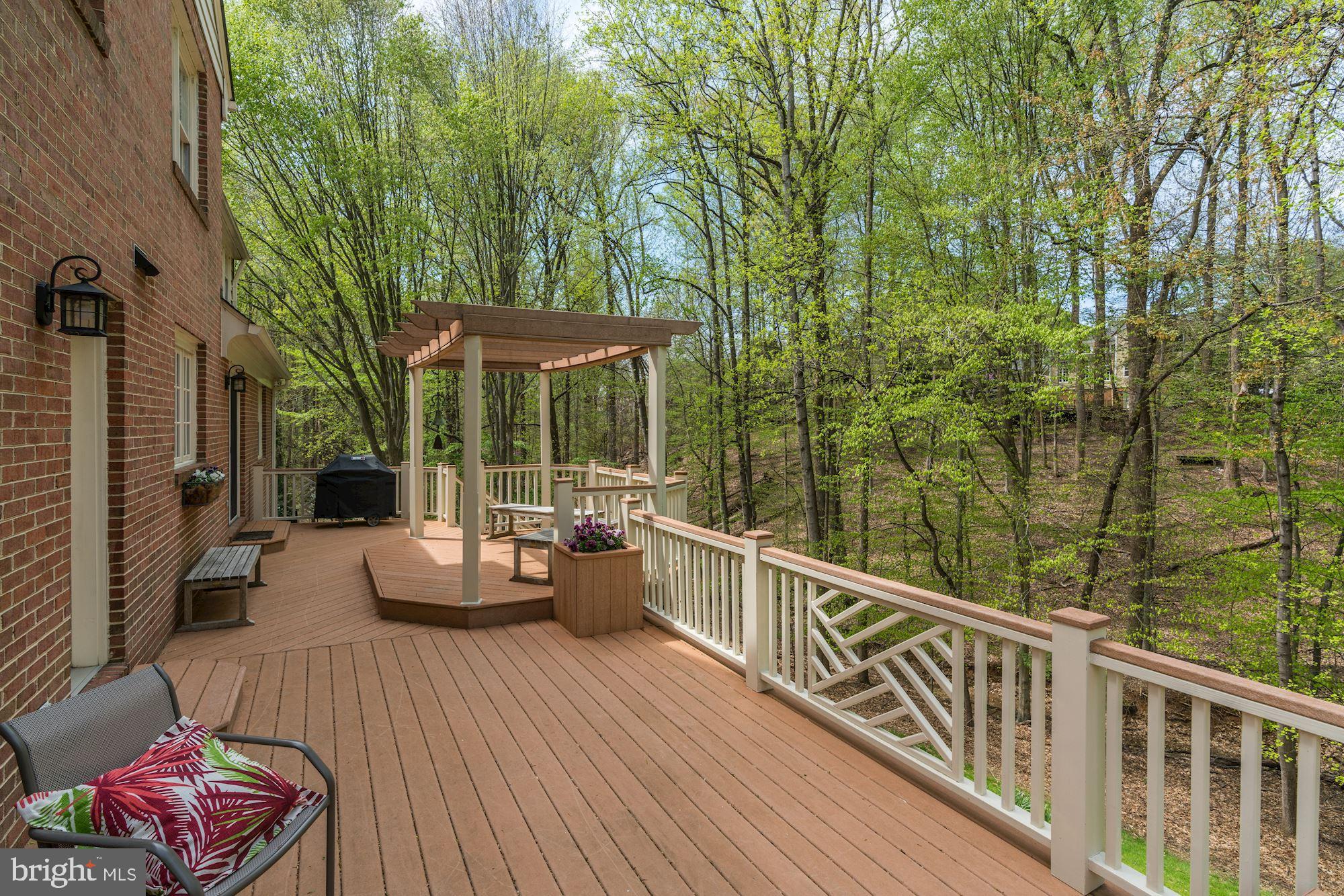 RIVER FALLS - Residential