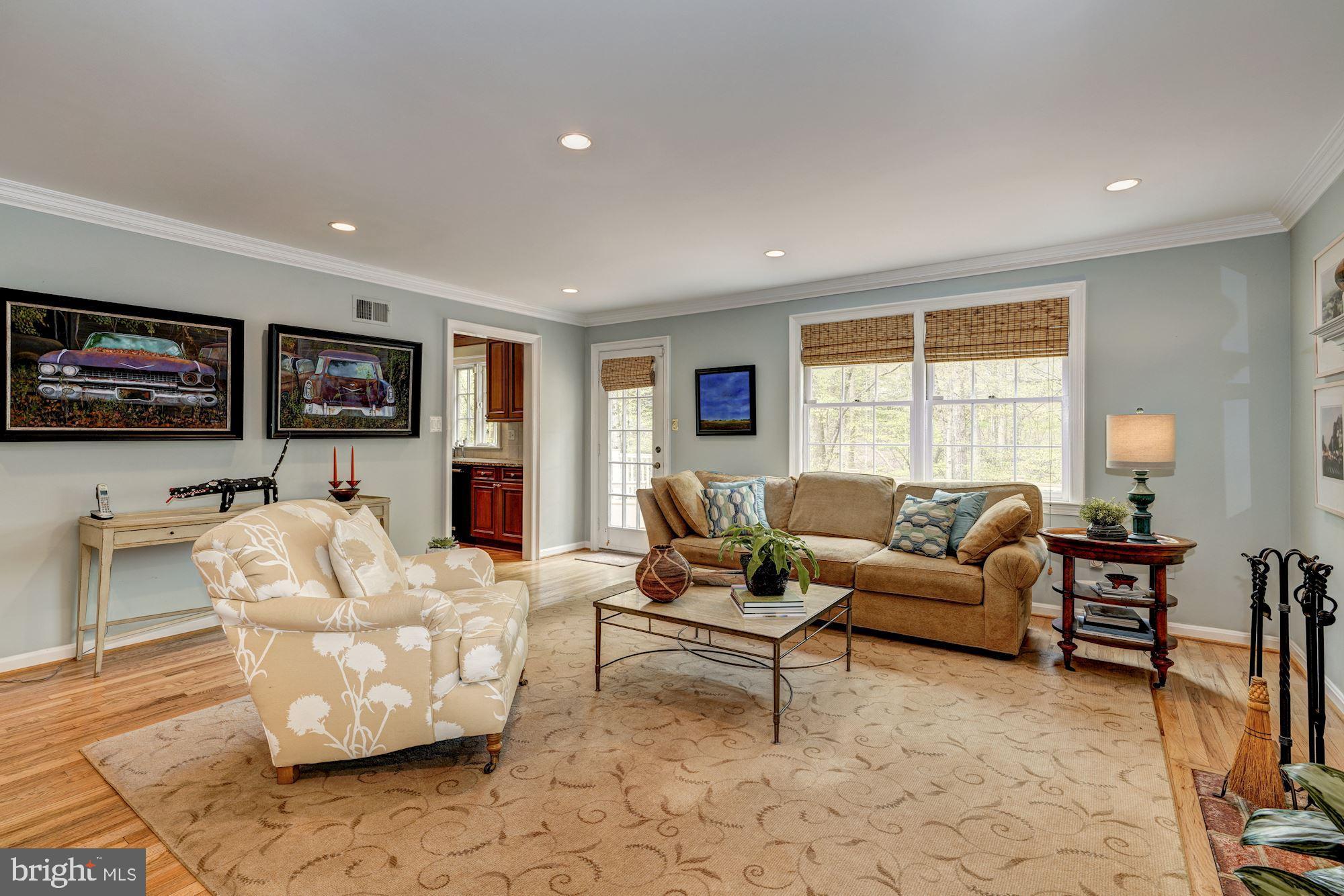 RIVER FALLS - Residential