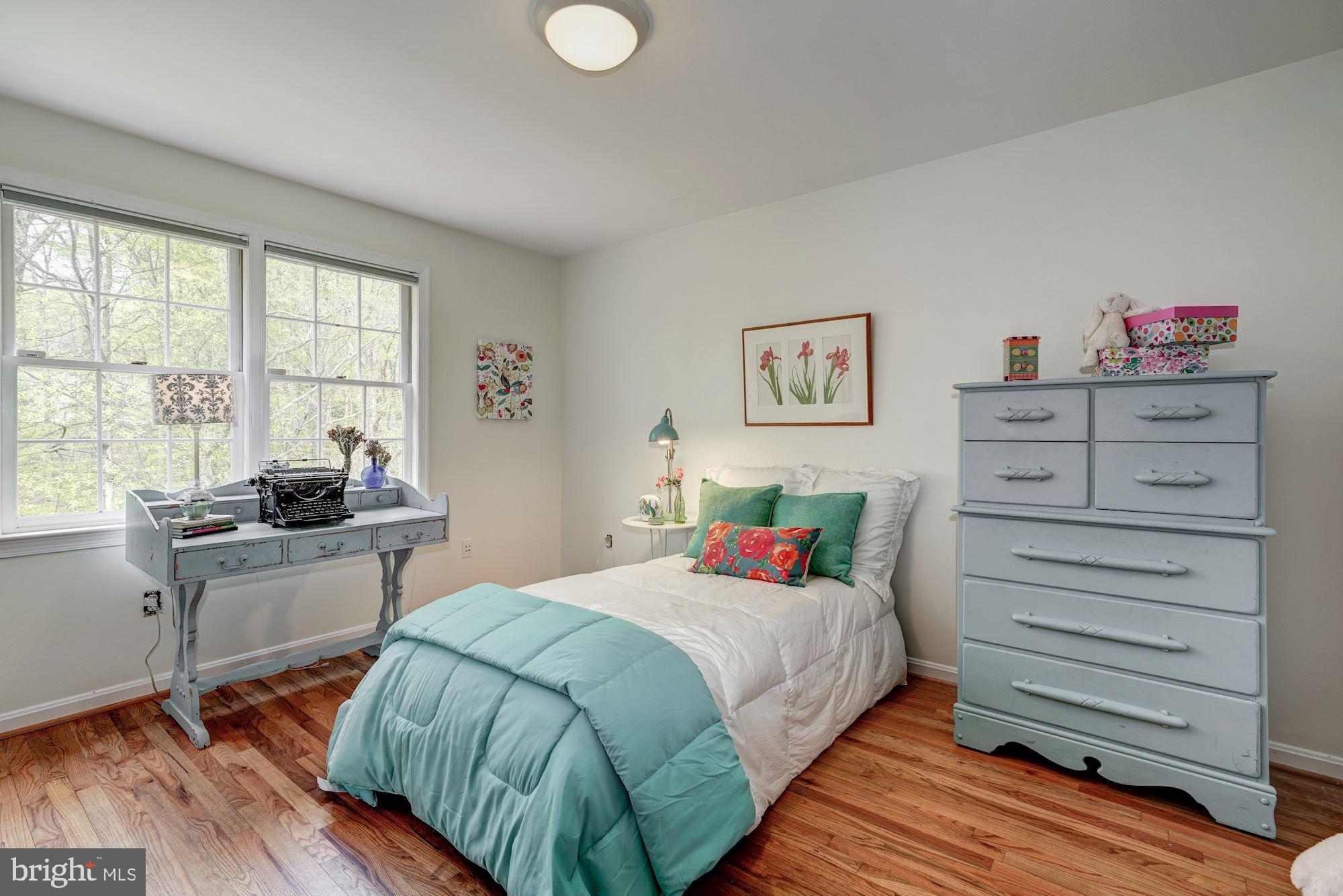 RIVER FALLS - Residential