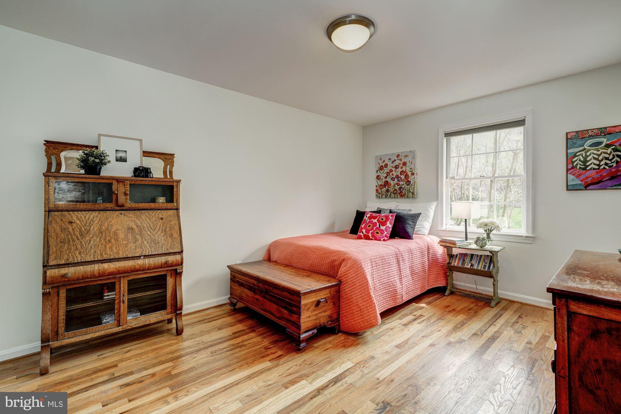 RIVER FALLS - Residential