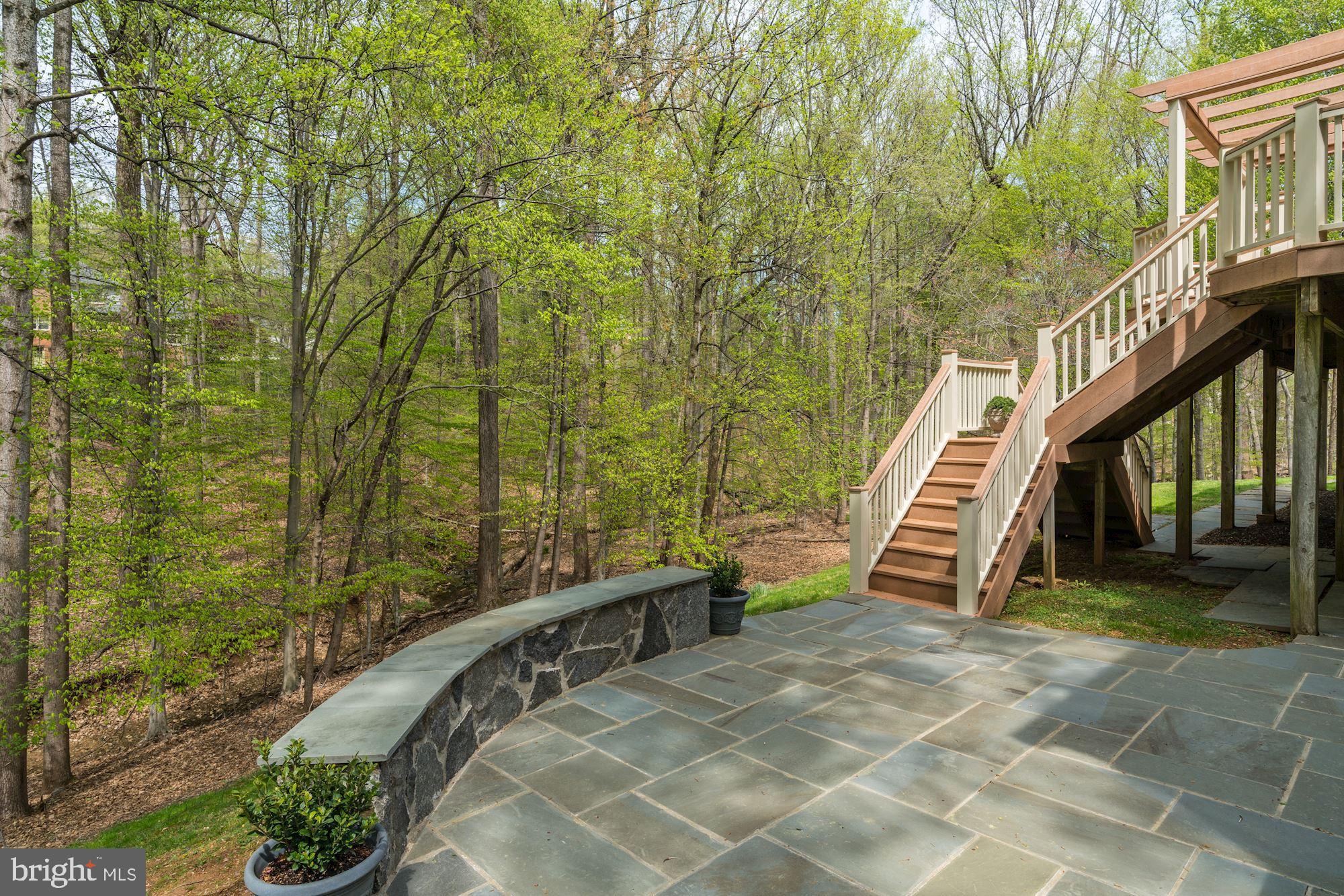 RIVER FALLS - Residential