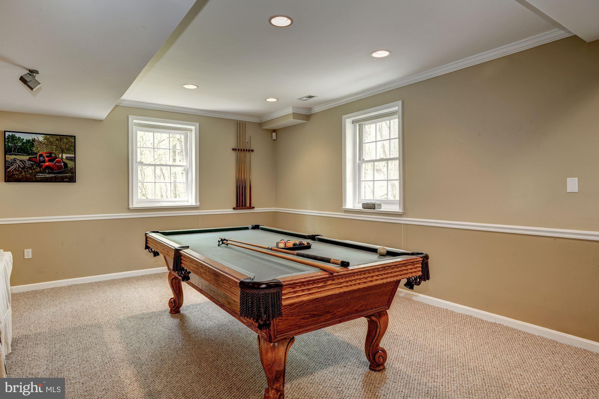 RIVER FALLS - Residential