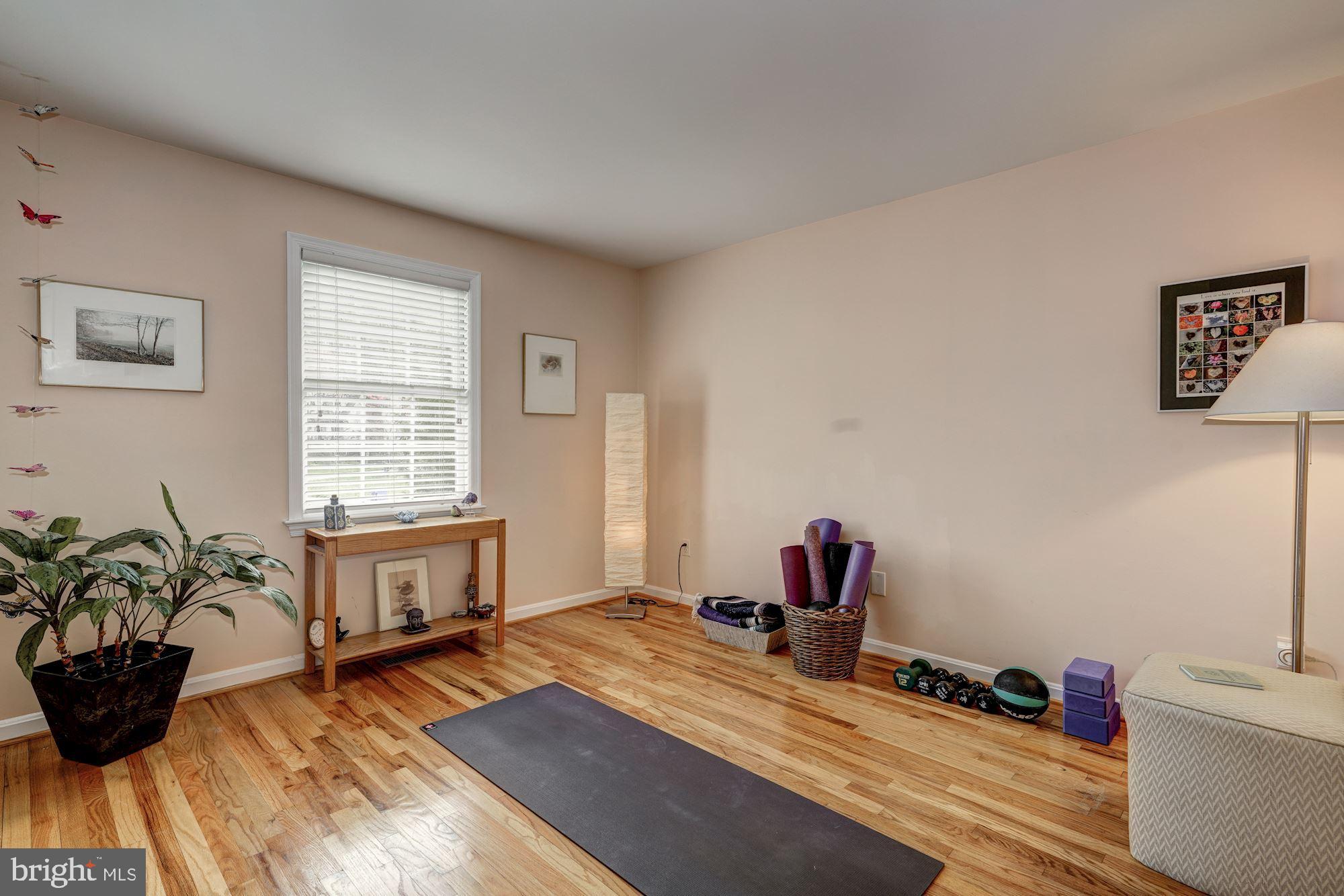 RIVER FALLS - Residential