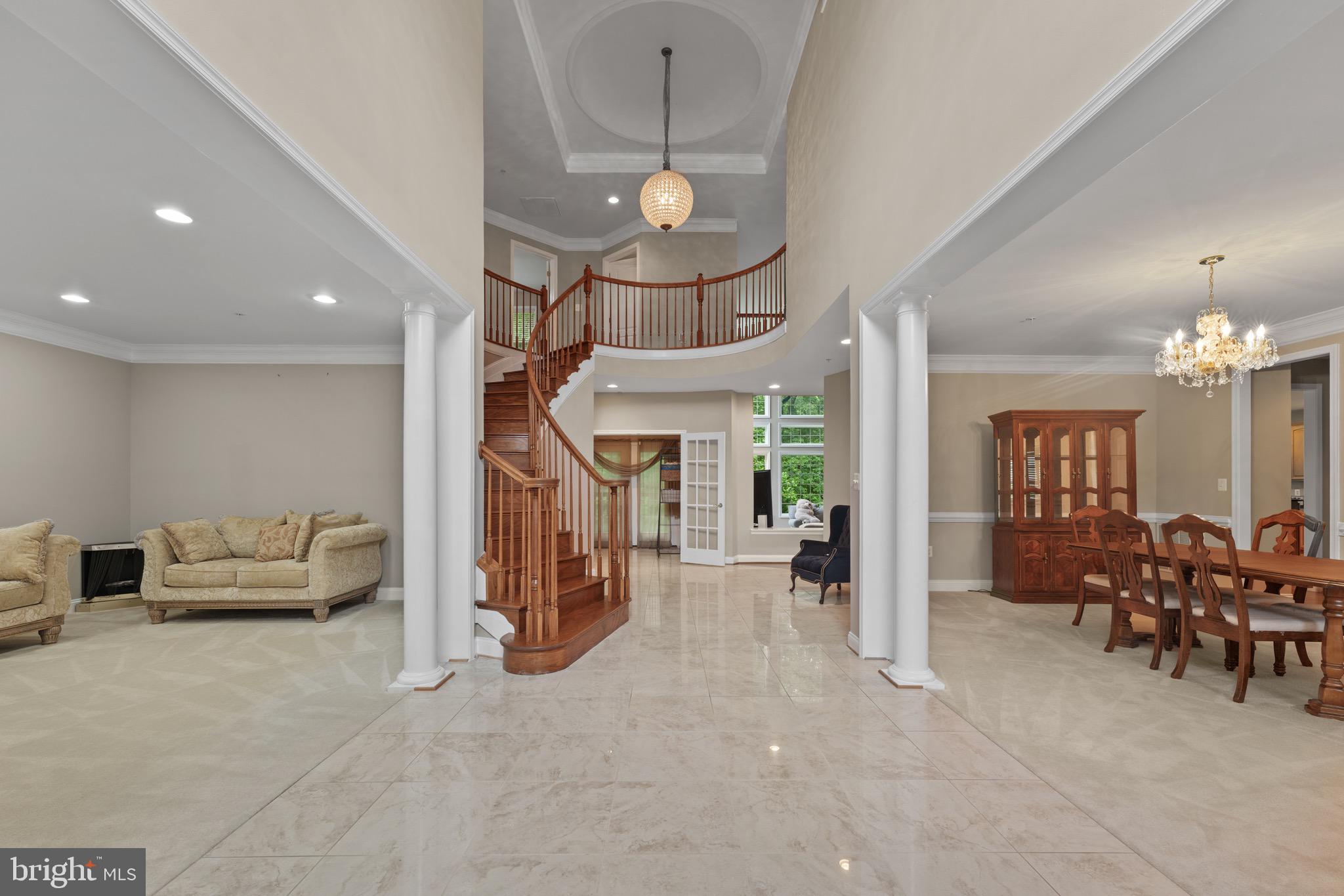 334 RADIANT COURT
