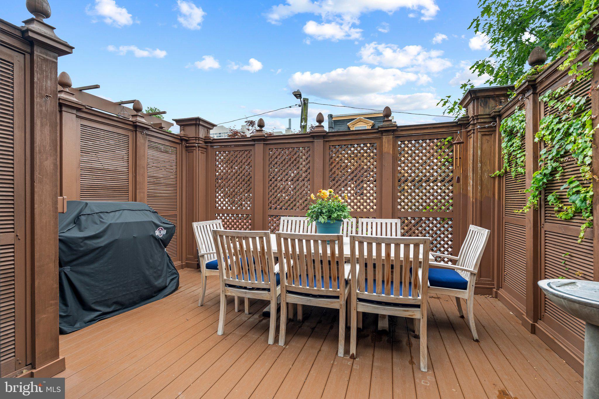 FAIRMOUNT - Residential