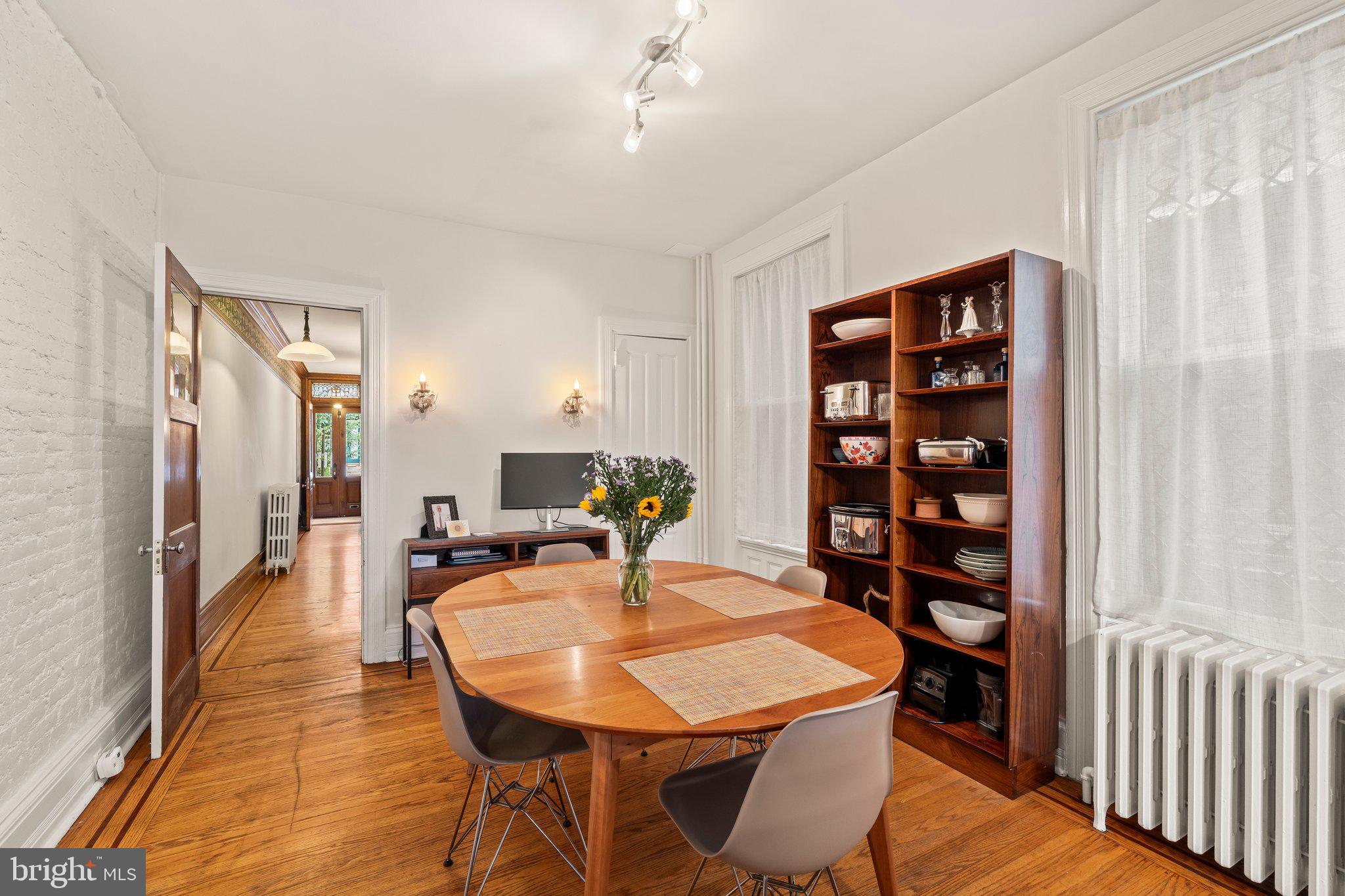 FAIRMOUNT - Residential