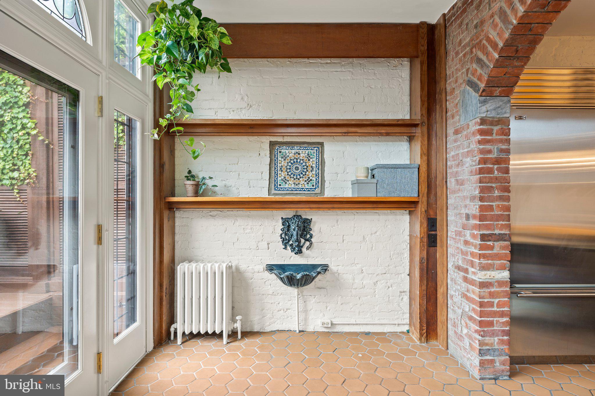 FAIRMOUNT - Residential