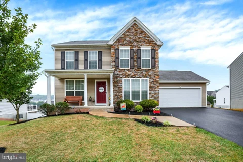 MLS: PAYK2107460