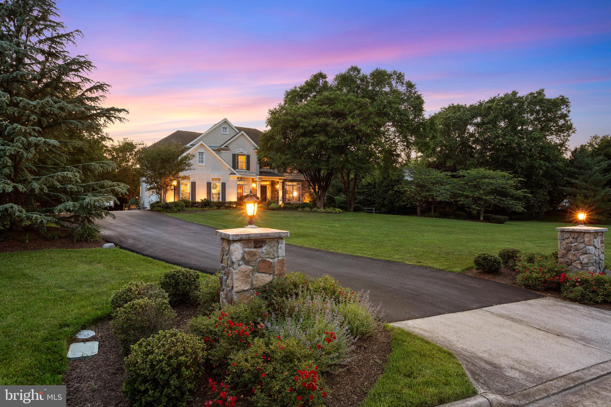 8206 GREENTREE MANOR LANE