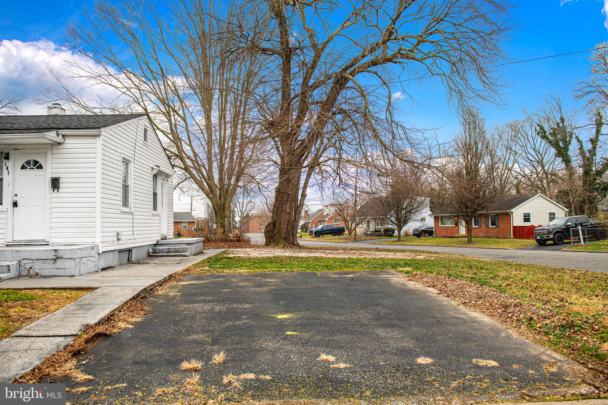 CONCORD FIELDS - Residential Lease