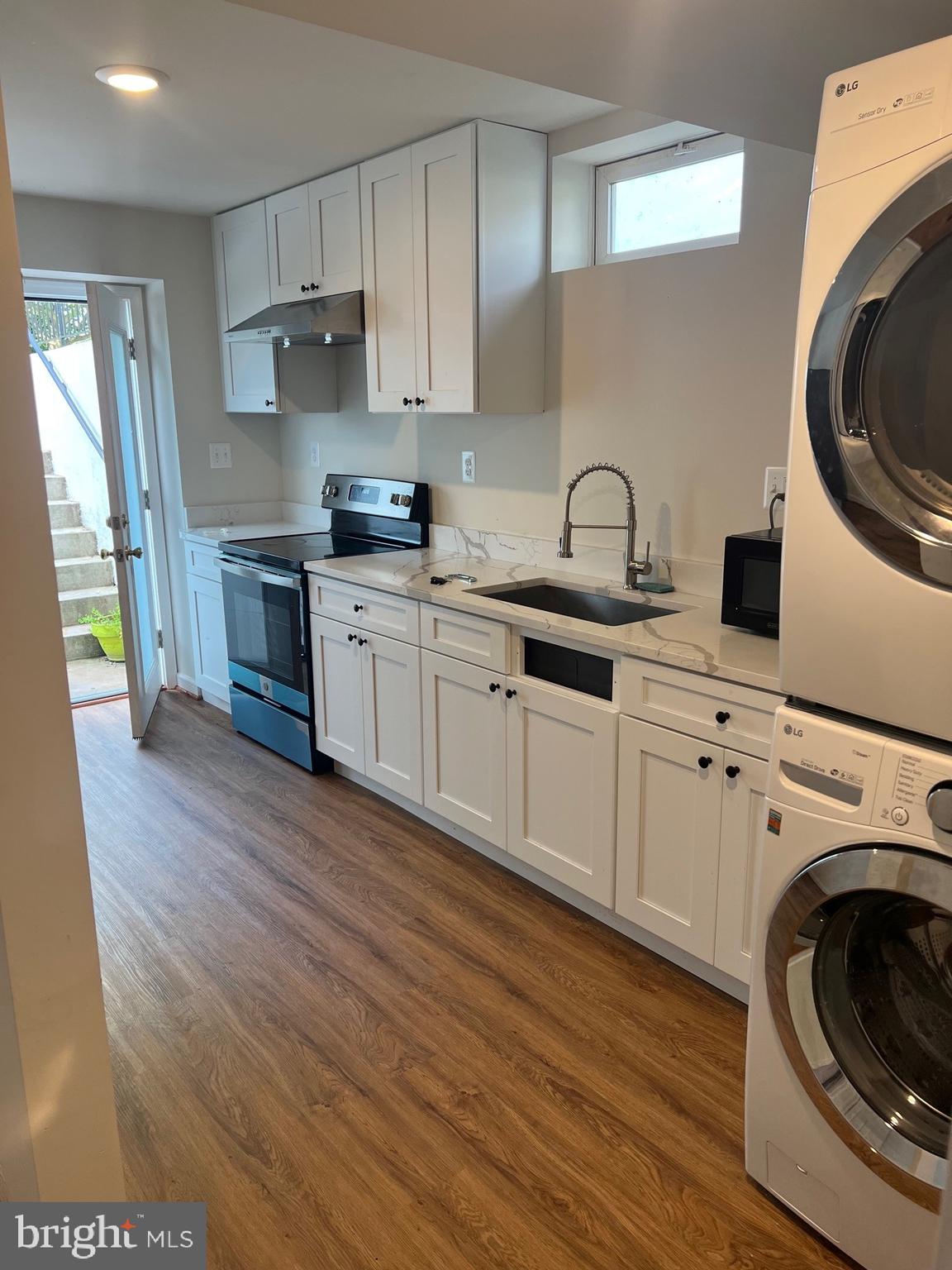 SOMERSET - Residential Lease