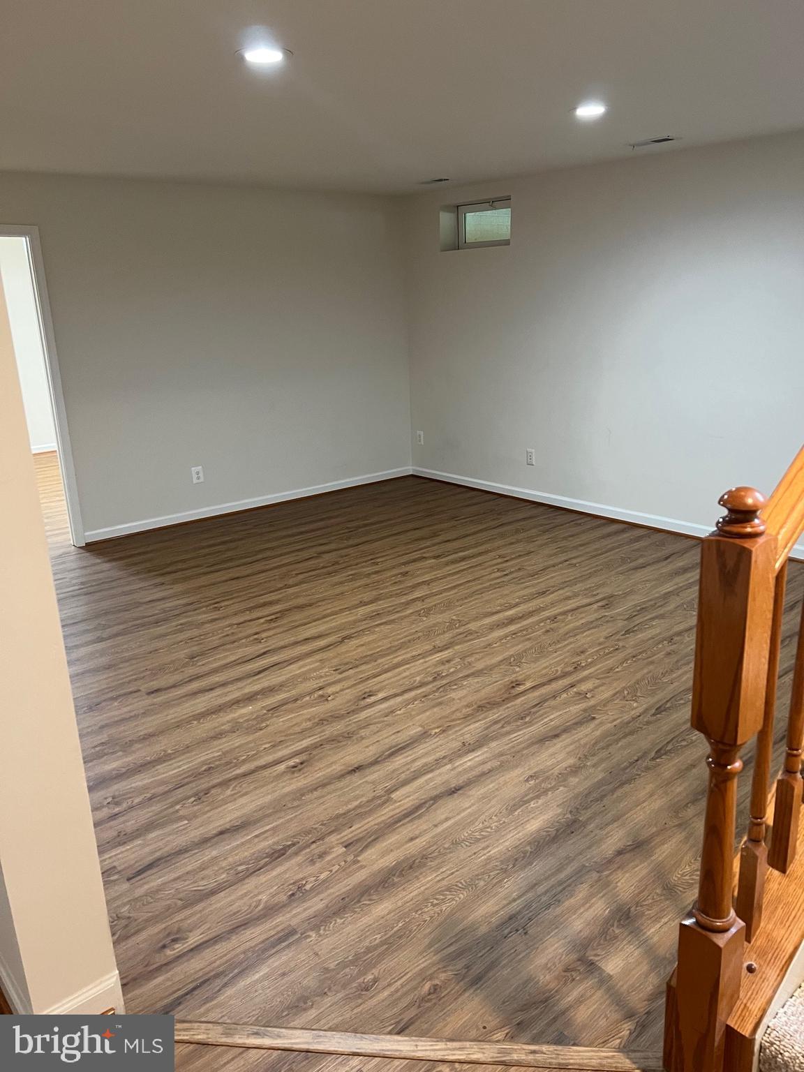 SOMERSET - Residential Lease