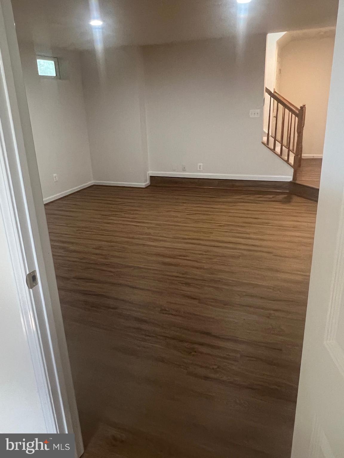 SOMERSET - Residential Lease