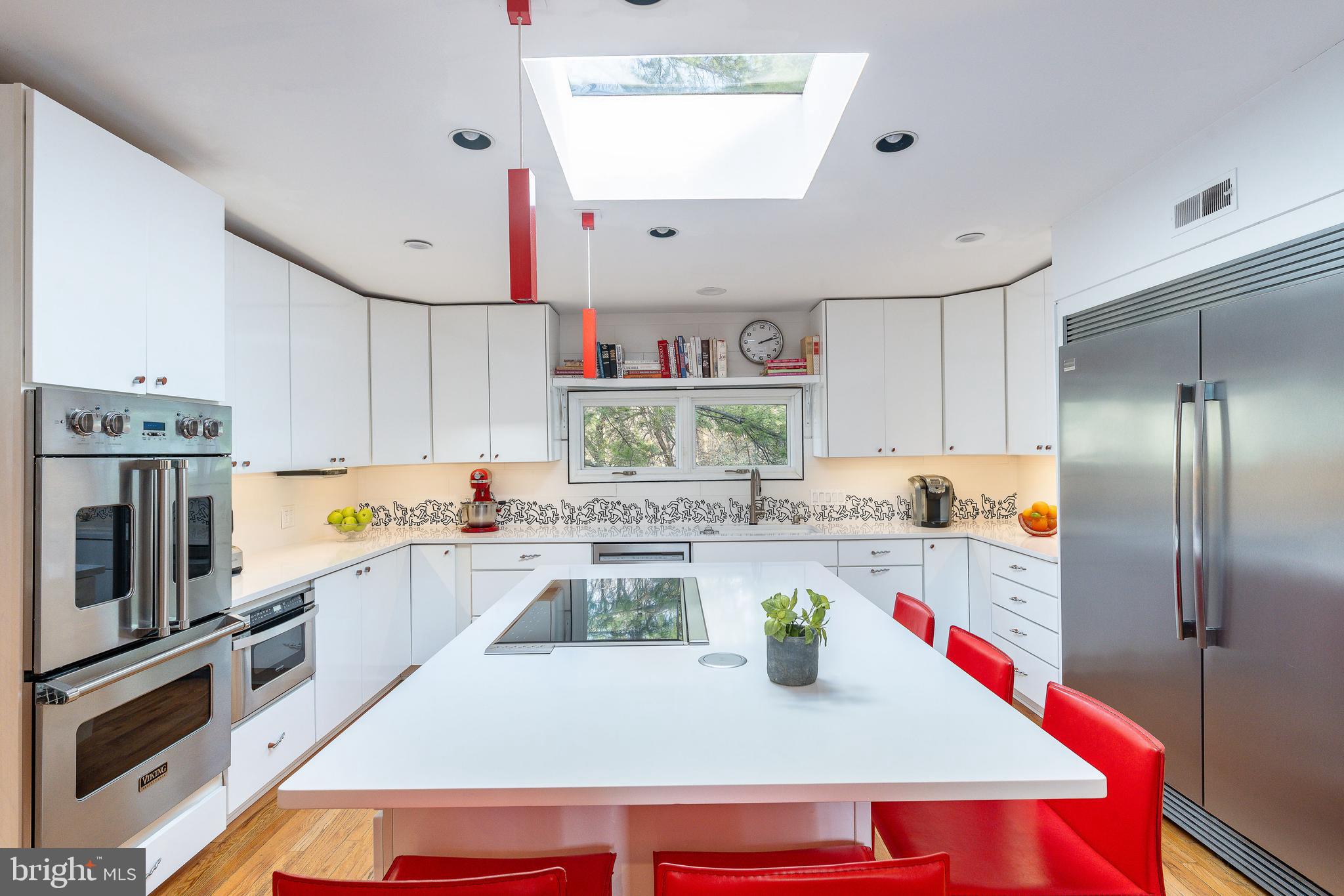 CHESTNUT HILL - Residential