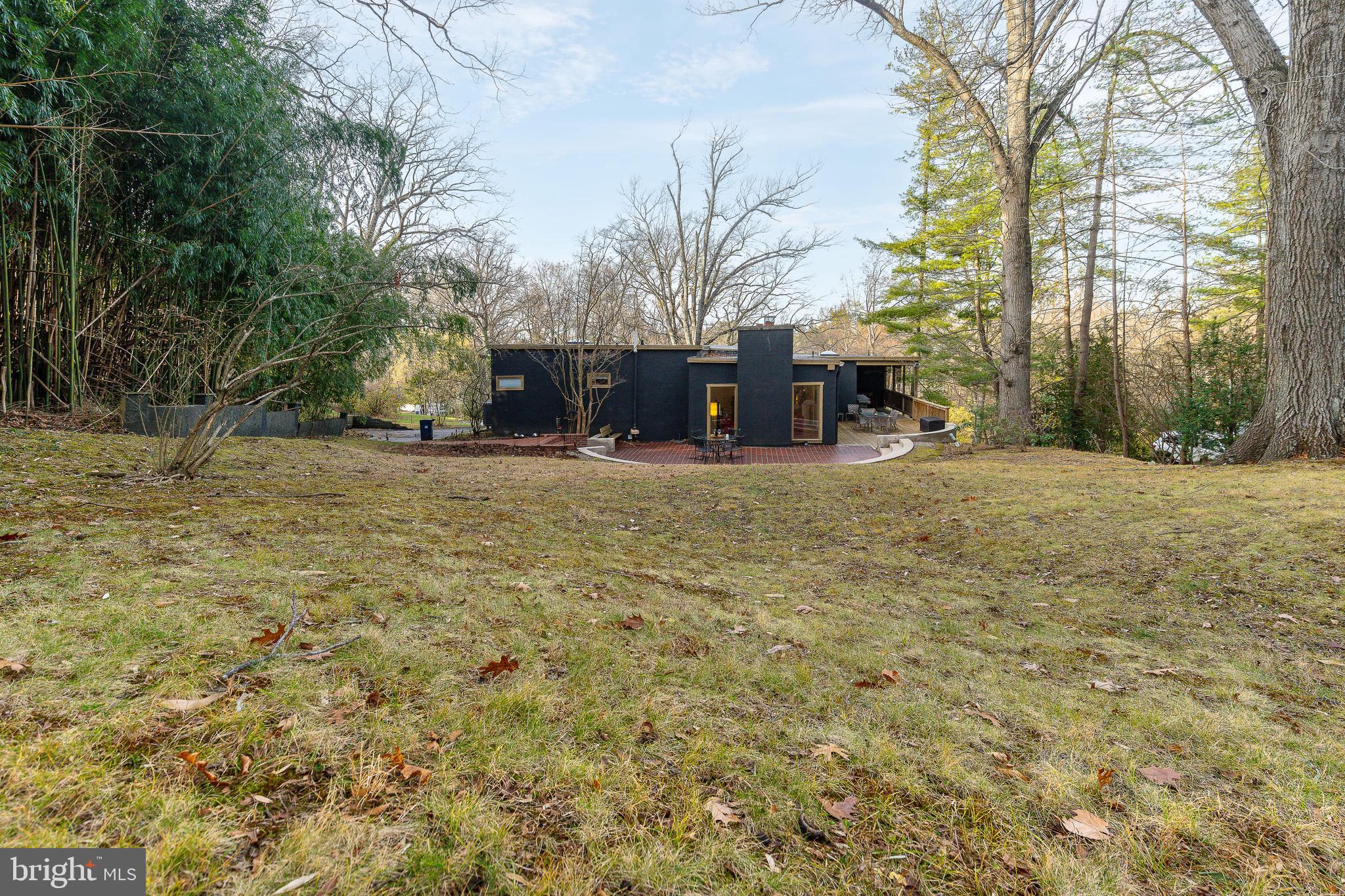 CHESTNUT HILL - Residential