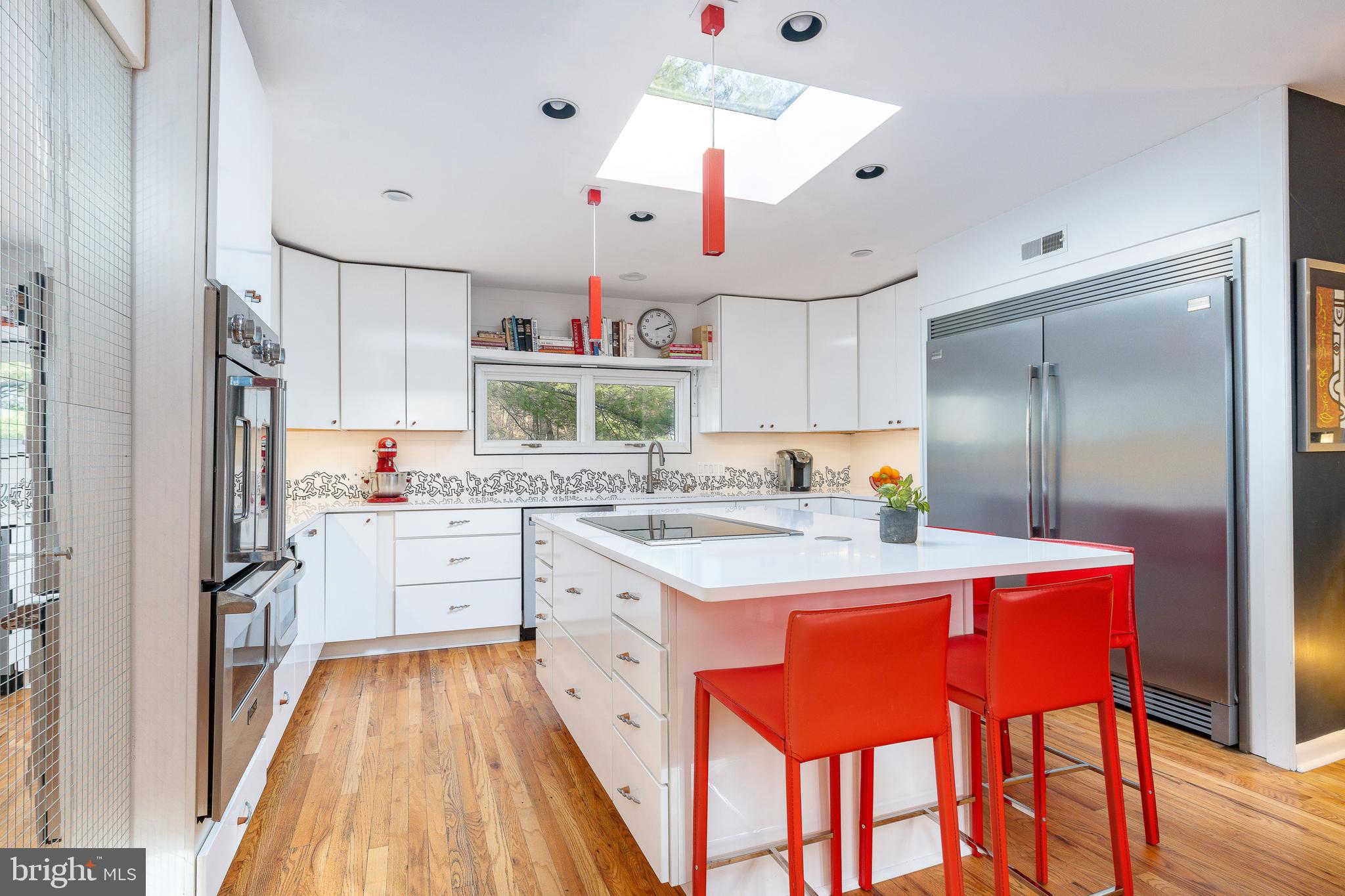 CHESTNUT HILL - Residential