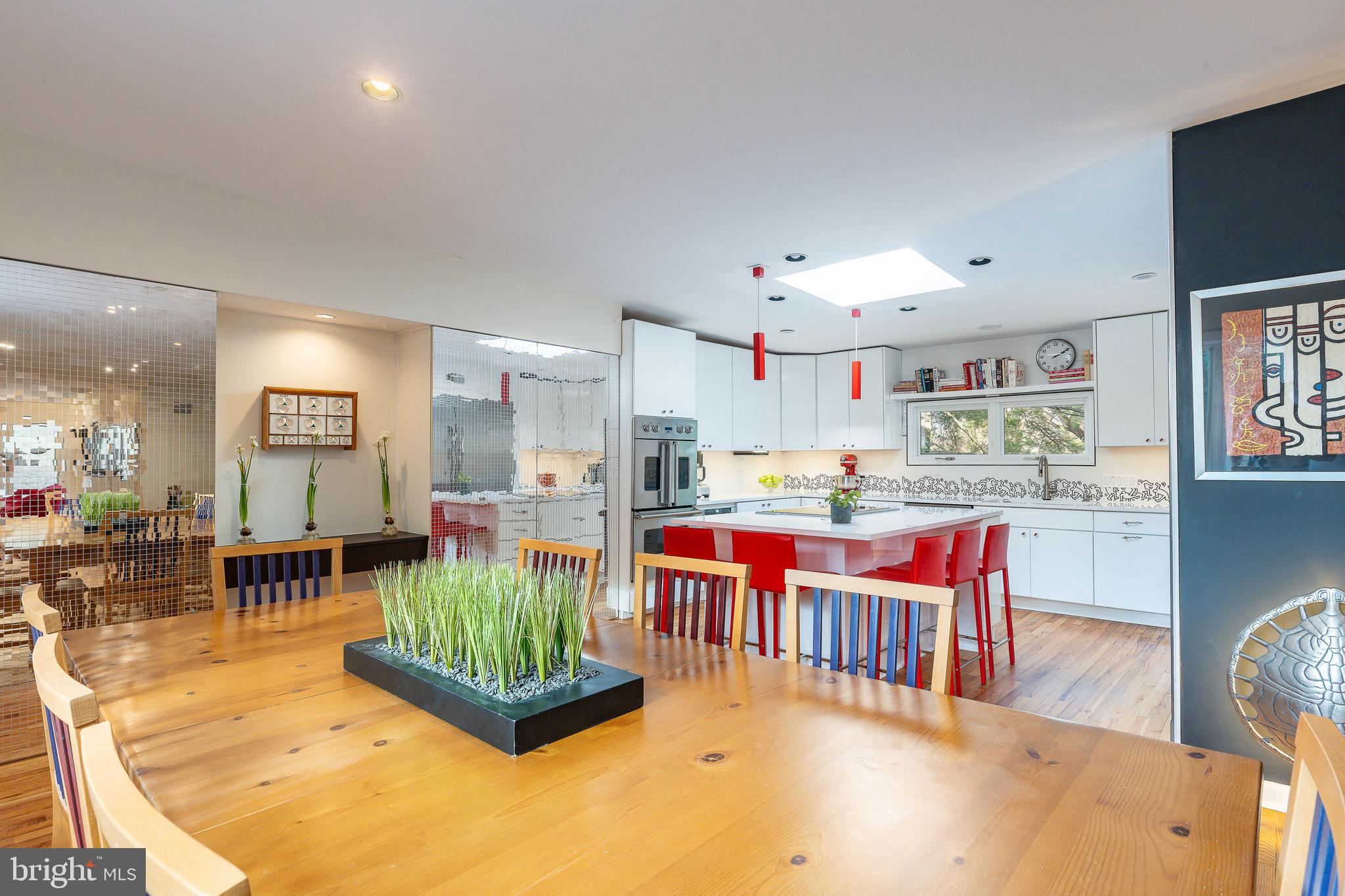 CHESTNUT HILL - Residential