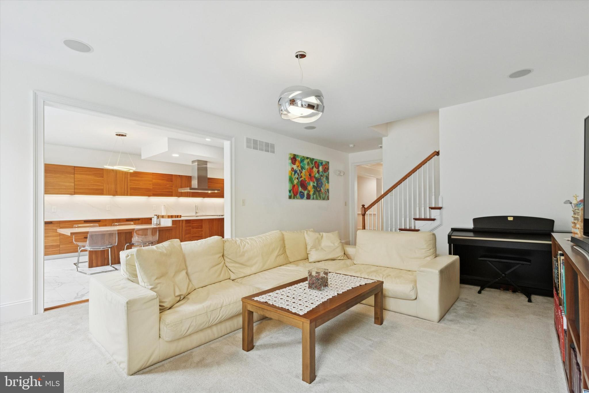 DEER LAKE BLUE BELL - Residential