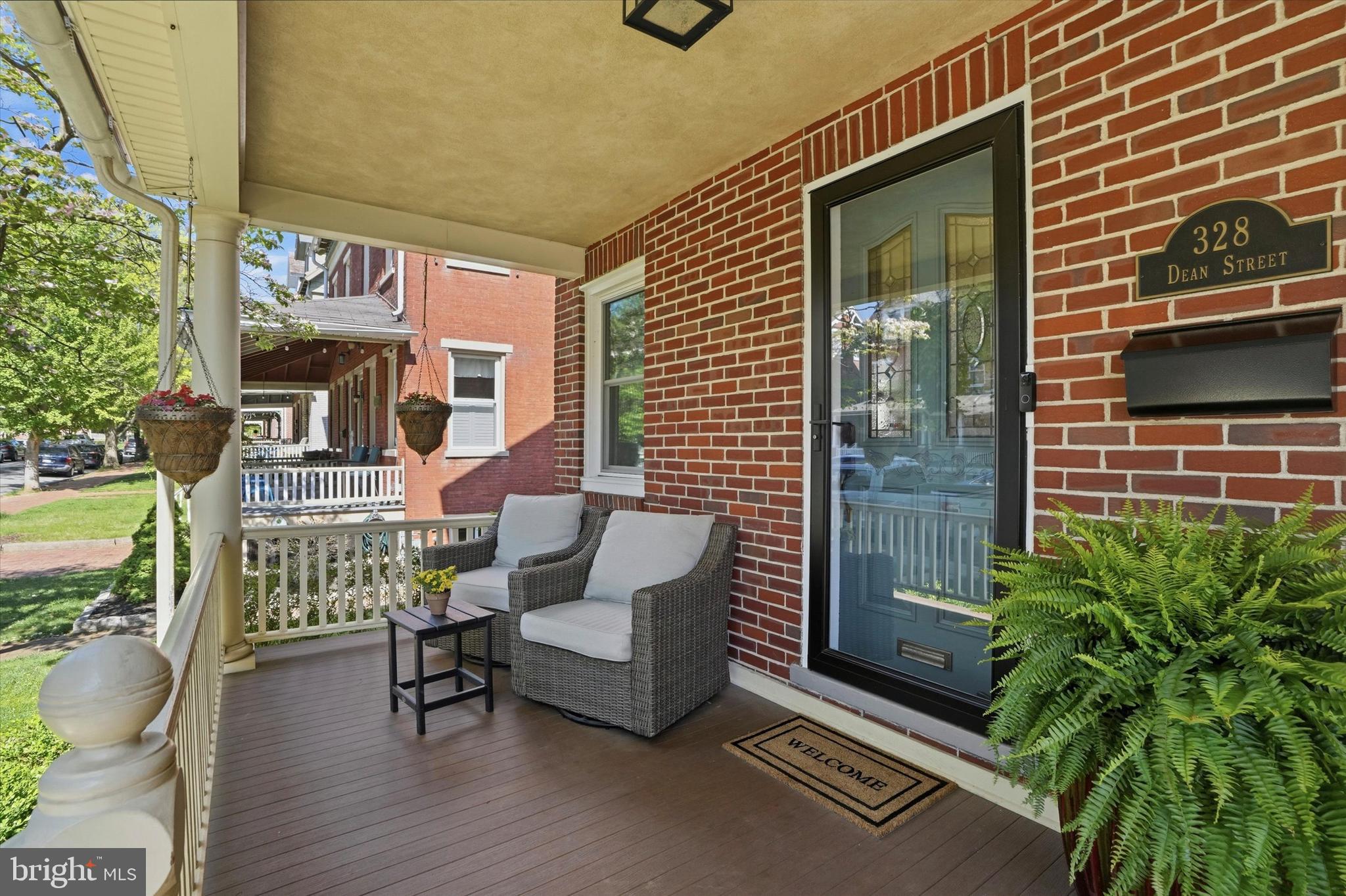 328 DEAN STREET