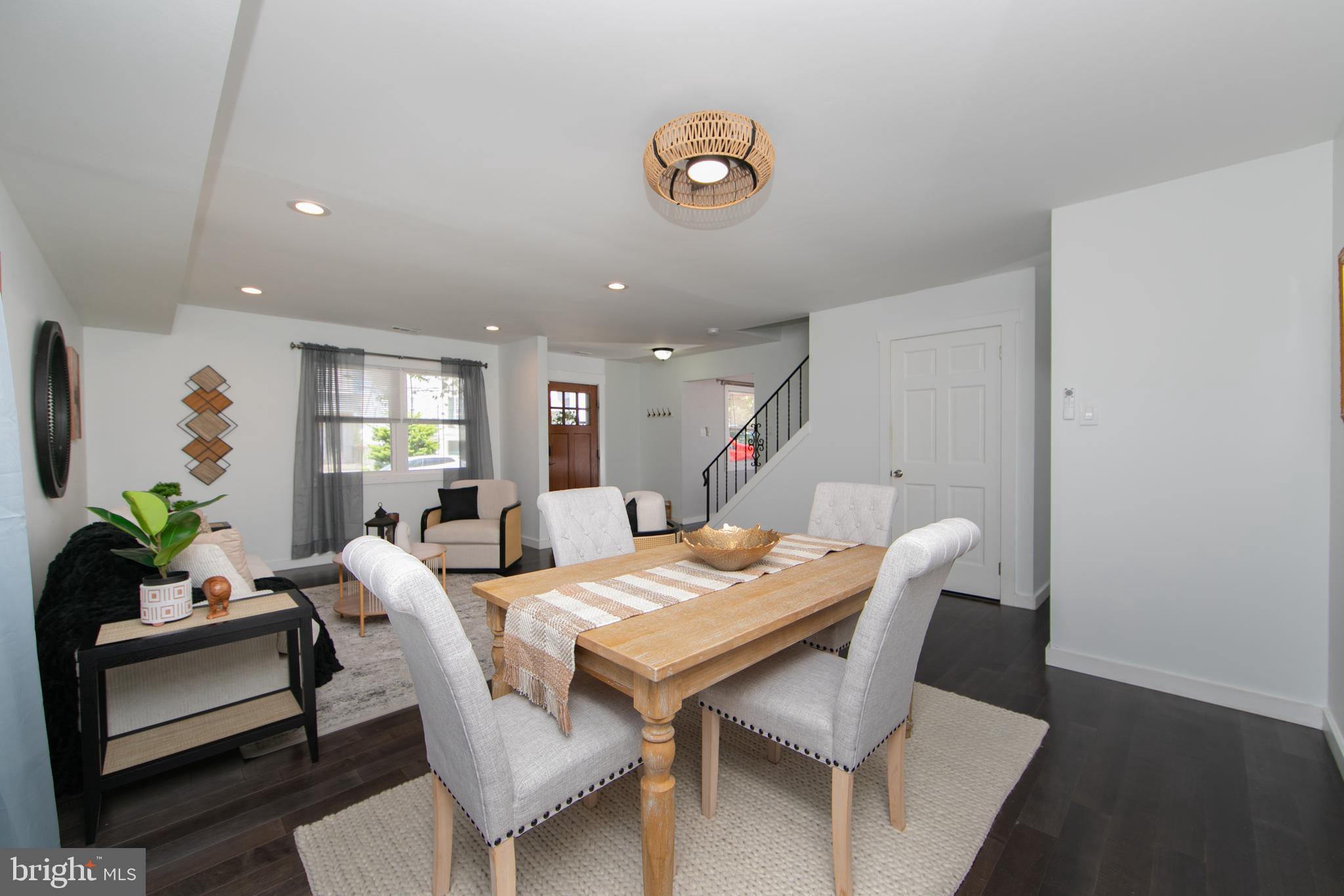 ROXBOROUGH - Residential