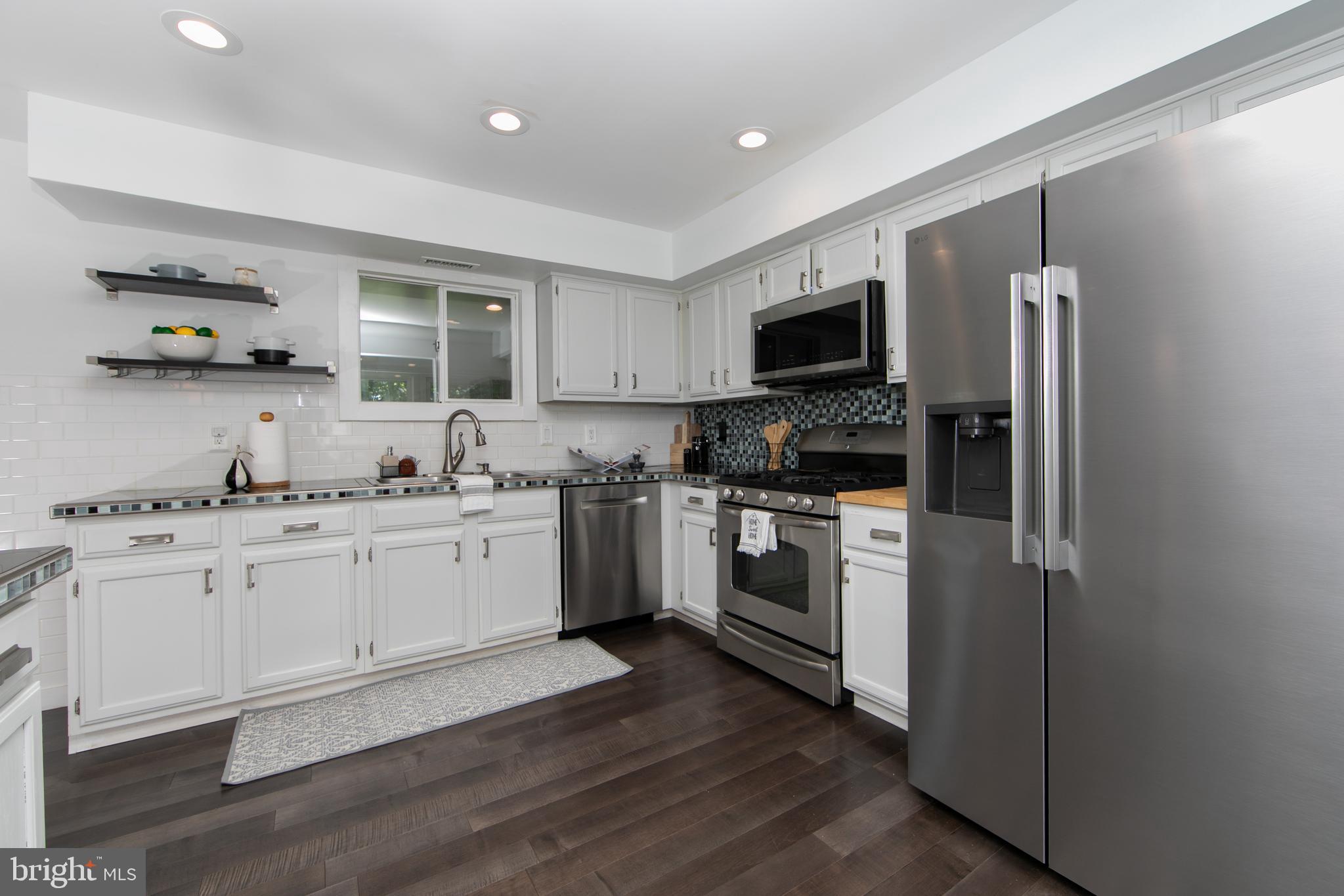 ROXBOROUGH - Residential