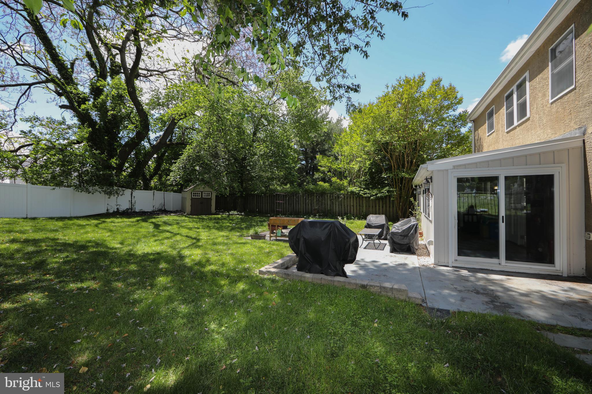 ROXBOROUGH - Residential