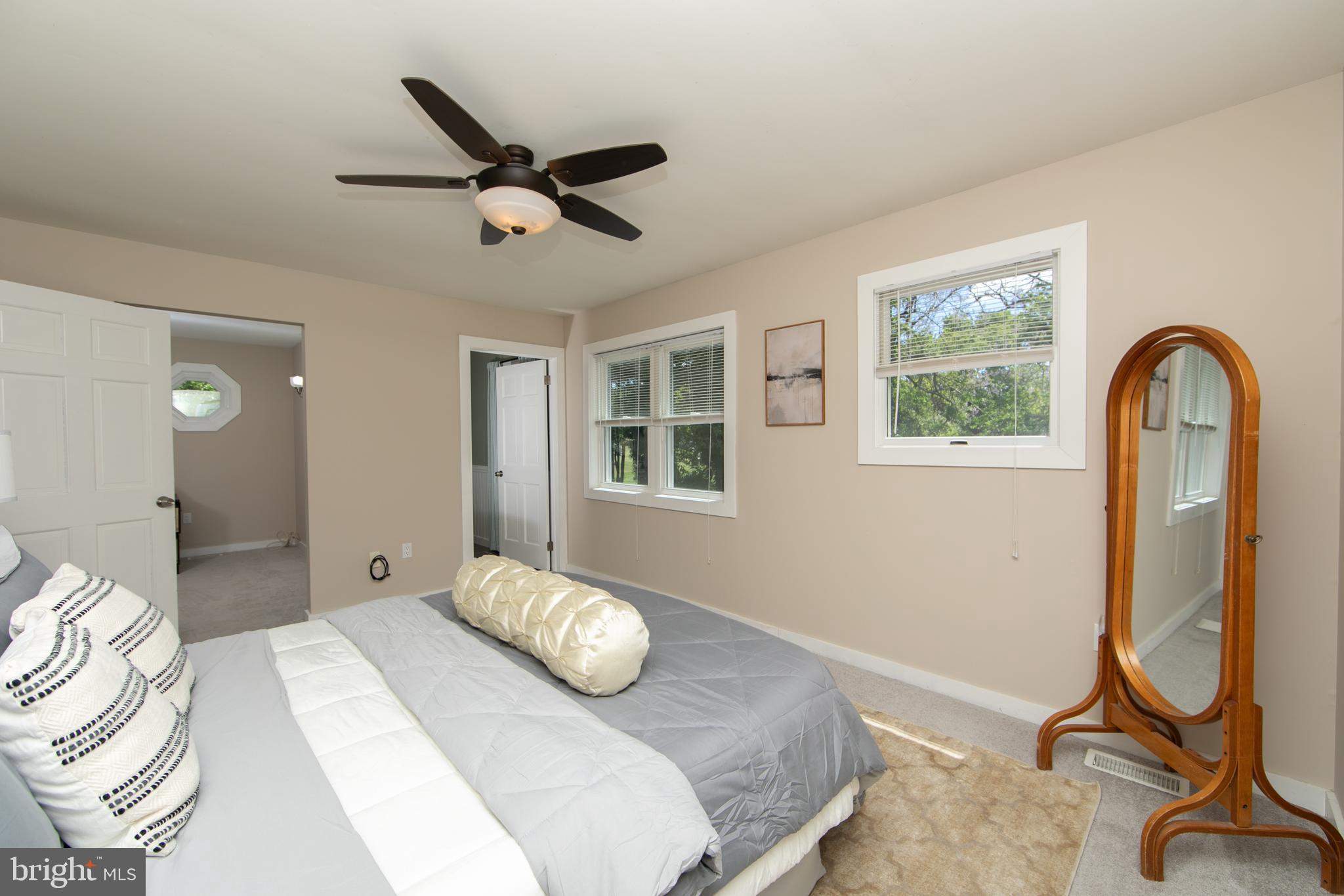 ROXBOROUGH - Residential