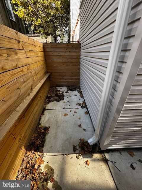 DICKINSON NARROWS - Residential